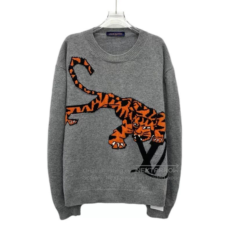 Louis Vuitton Louis Vuitton 22 grey tiger logo embroidered wool crew nec Size US XL / EU 56 / 4 - 1 Thumbnail