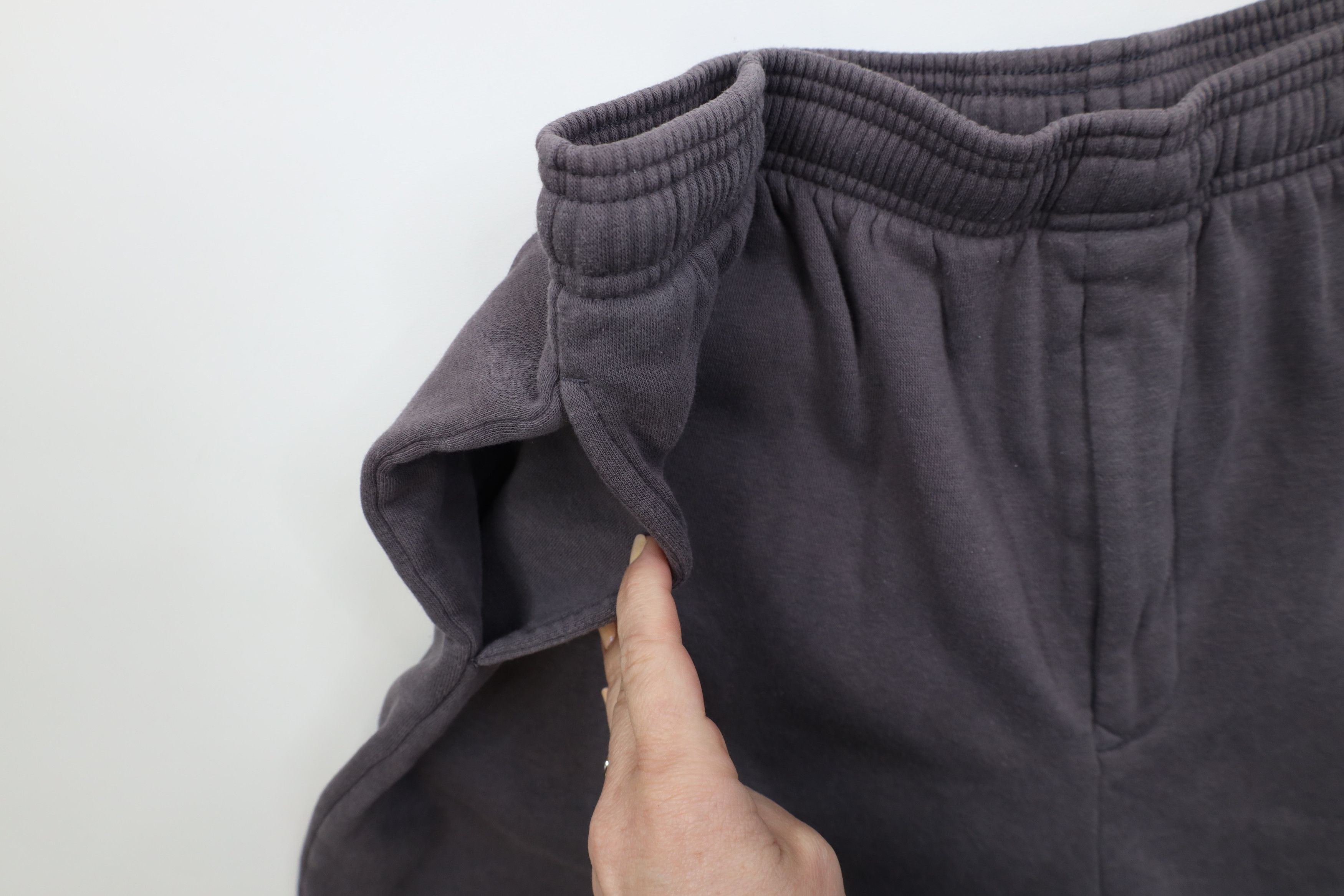 Vintage Vintage 90s Streetwear Above Knee Sweatpants Shorts Gray Size US 36 / EU 52 - 7 Thumbnail