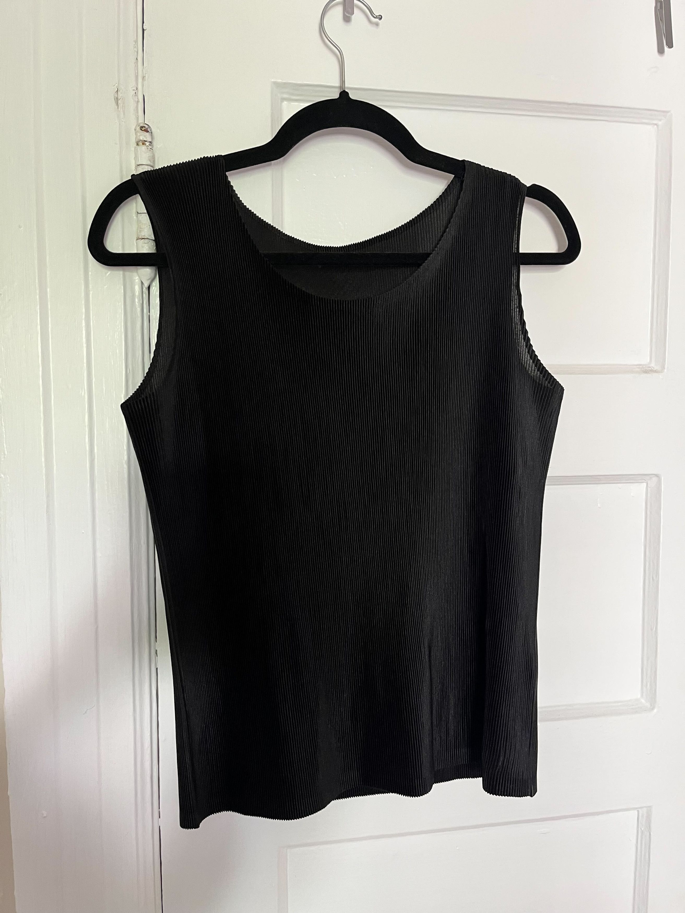 Pleats Please Issey Miyake Pleats Please Issey Miyake Sleeveless Black Top Size L / US 10 / IT 46 - 1 Thumbnail