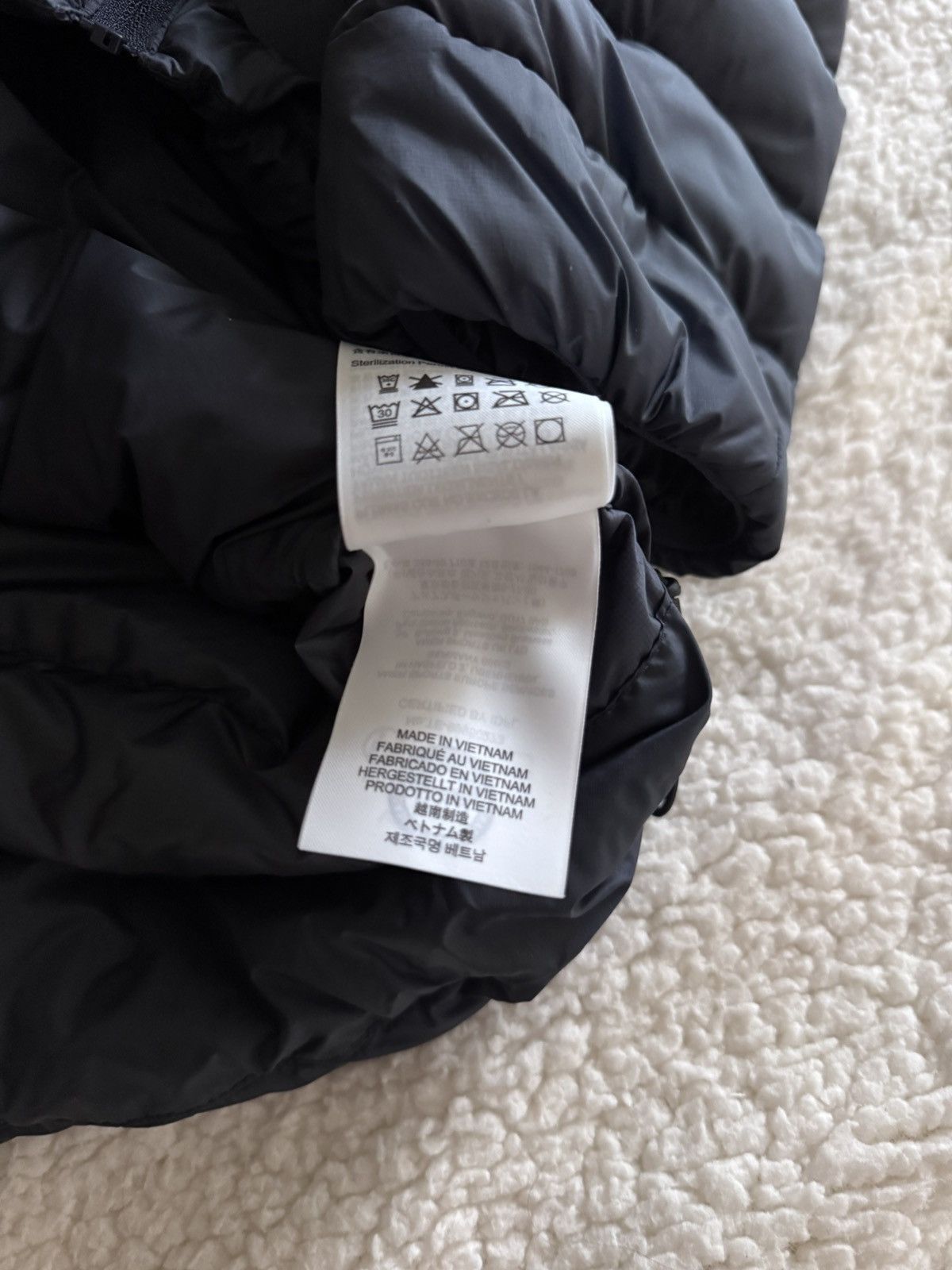 Arc'teryx Arcteryx Cerium LT Navy Hoody Puffer Jacket Size US M / EU 48-50 / 2 - 8 Thumbnail