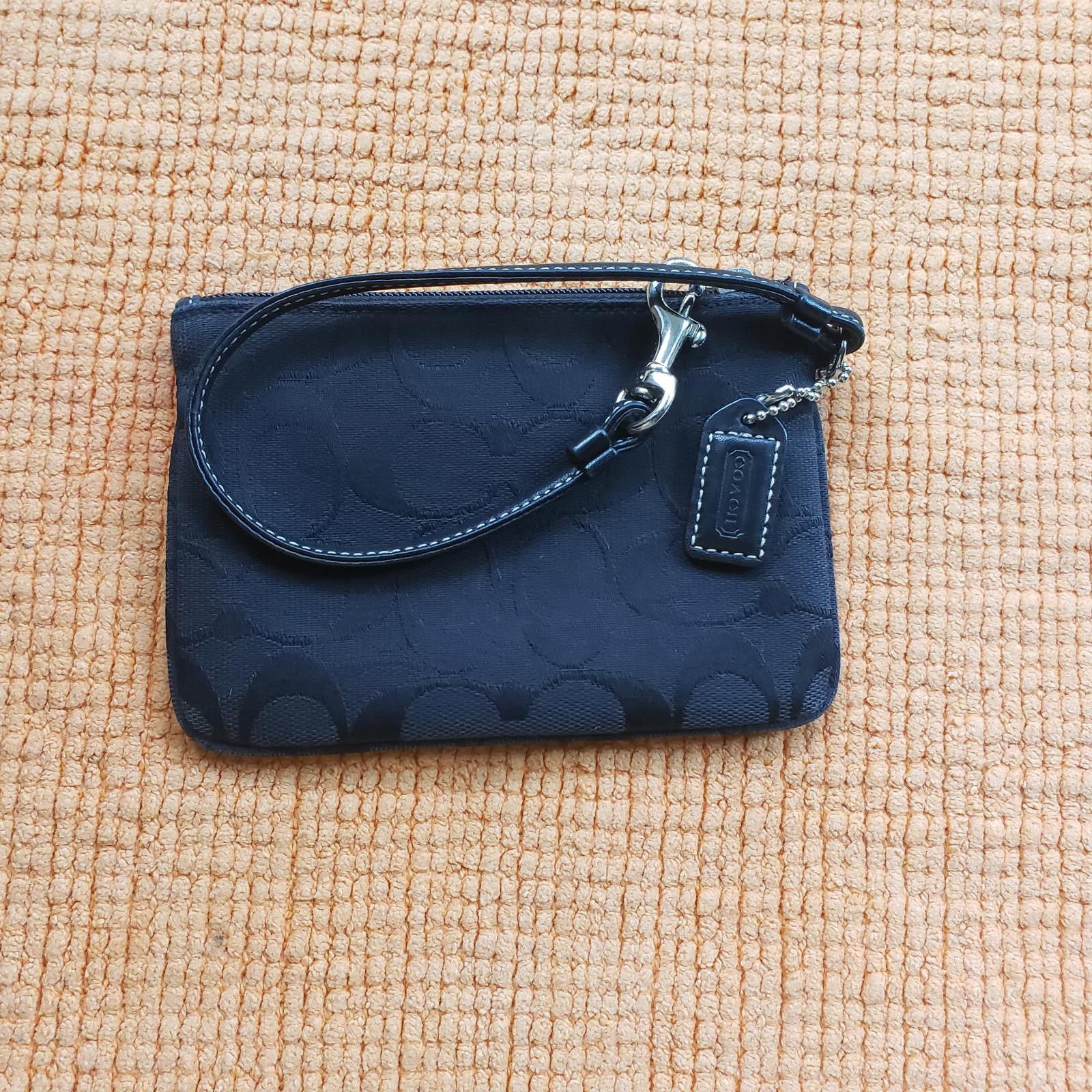 Coach Coach Signature Print Wristlet Pouch - Elegant Black Size ONE SIZE - 4 Thumbnail