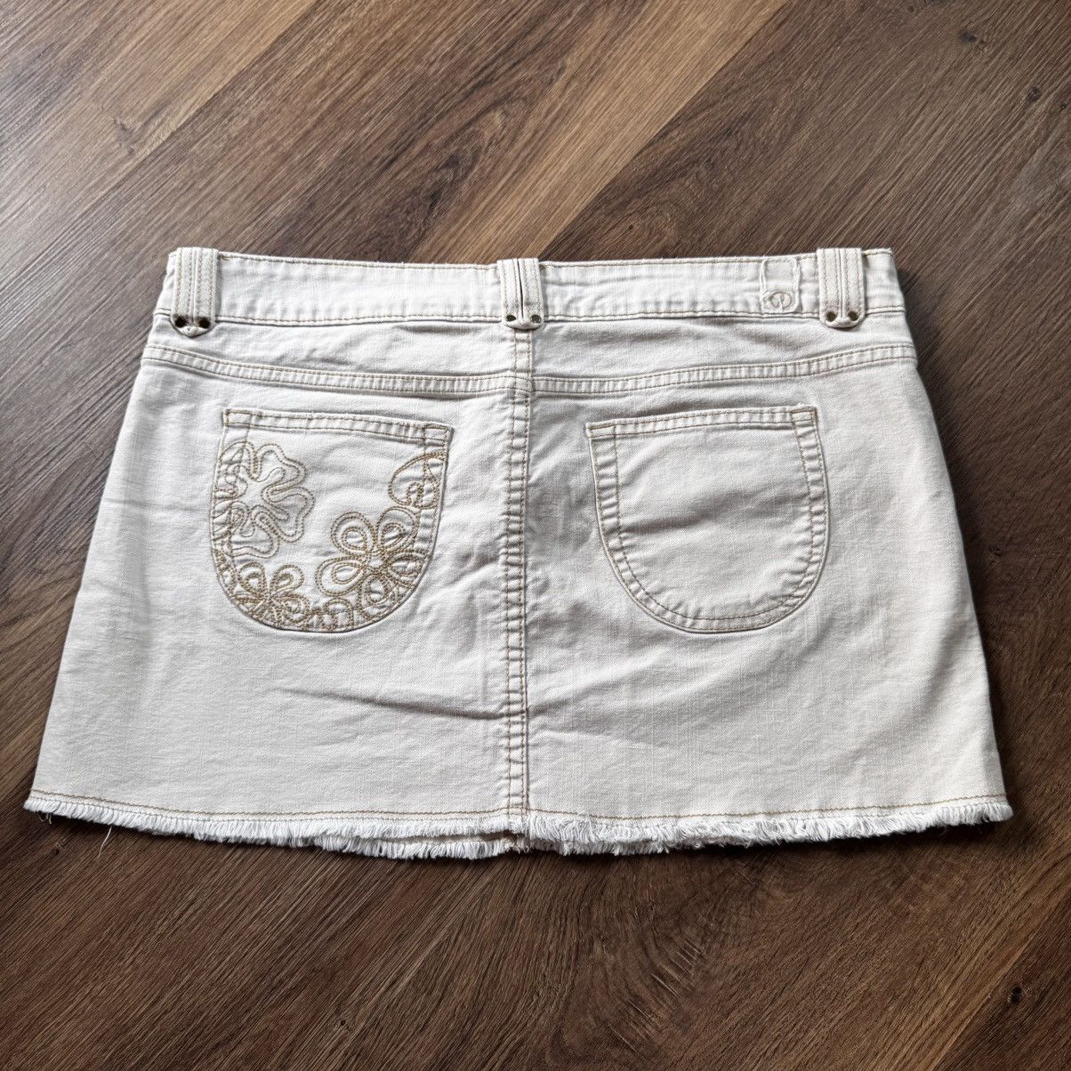 Jordache Y2K Jordache Surf Mini Skirt Tan Floral Embroidered Design Size 35" - 1 Thumbnail