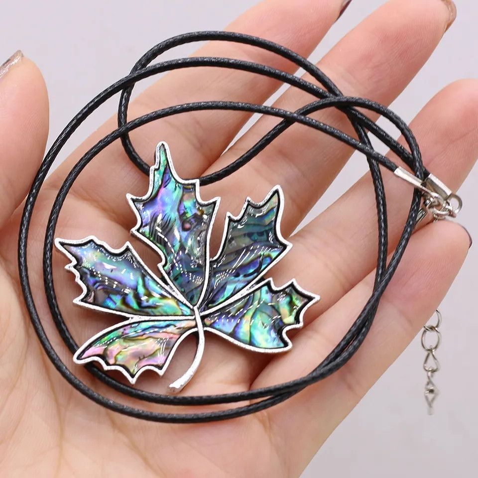 Jewelry Multicolor Leaf Shape Pendant Necklaces Size ONE SIZE - 1 Thumbnail