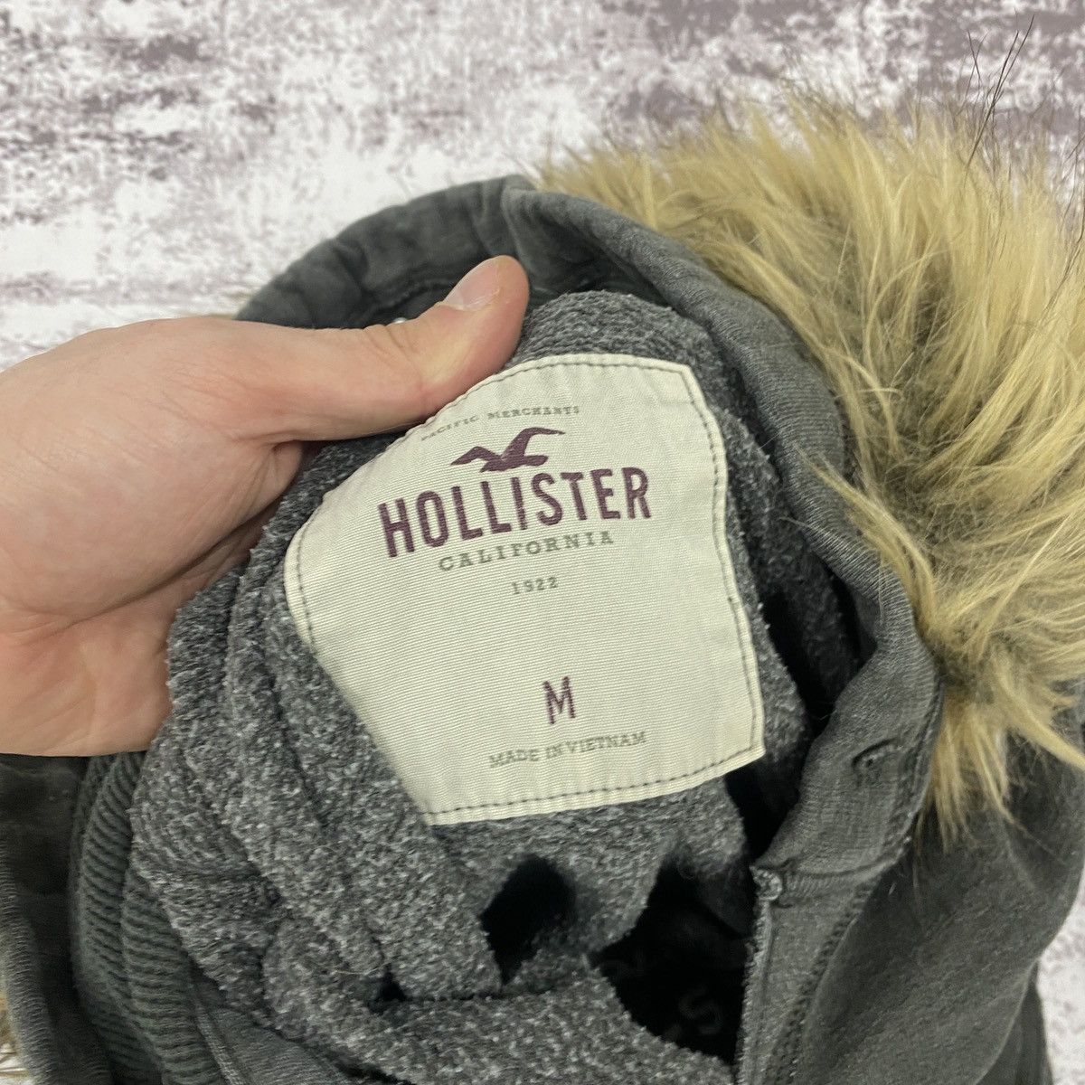 Hollister Vintage Hollister Faux Fur Hoodie Size US XS / EU 42 / 0 - 5 Thumbnail