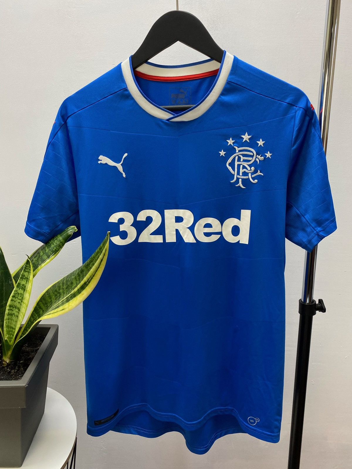 Puma GLASGOW RANGERS 2016-2018 HOME PUMA FOOTBALL SHIRT JERSEY Size US M / EU 48-50 / 2 - 24 Thumbnail