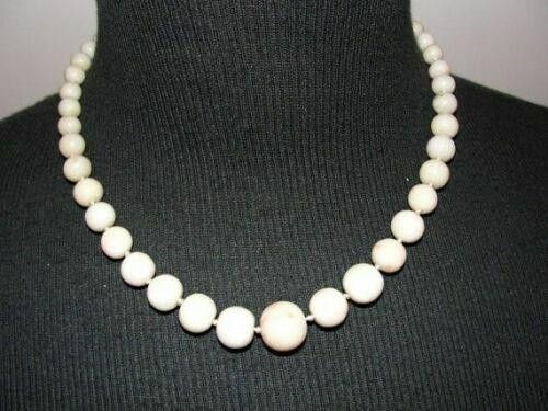 Designer Classic Beaded Angel Skin Coral Necklace w/ 14 kt Gold Clasp Size ONE SIZE - 1 Thumbnail
