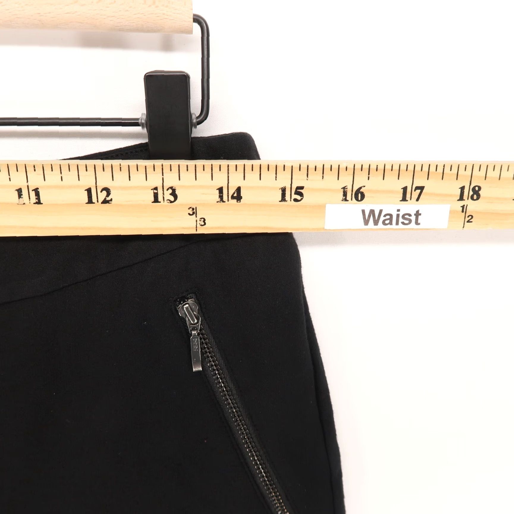 J.McLaughlin J. McLaughlin Ponte Pull On Ankle Pants Womens 6 Black Zip Front Pockets Size 28" / US 6 / IT 42 - 7 Thumbnail
