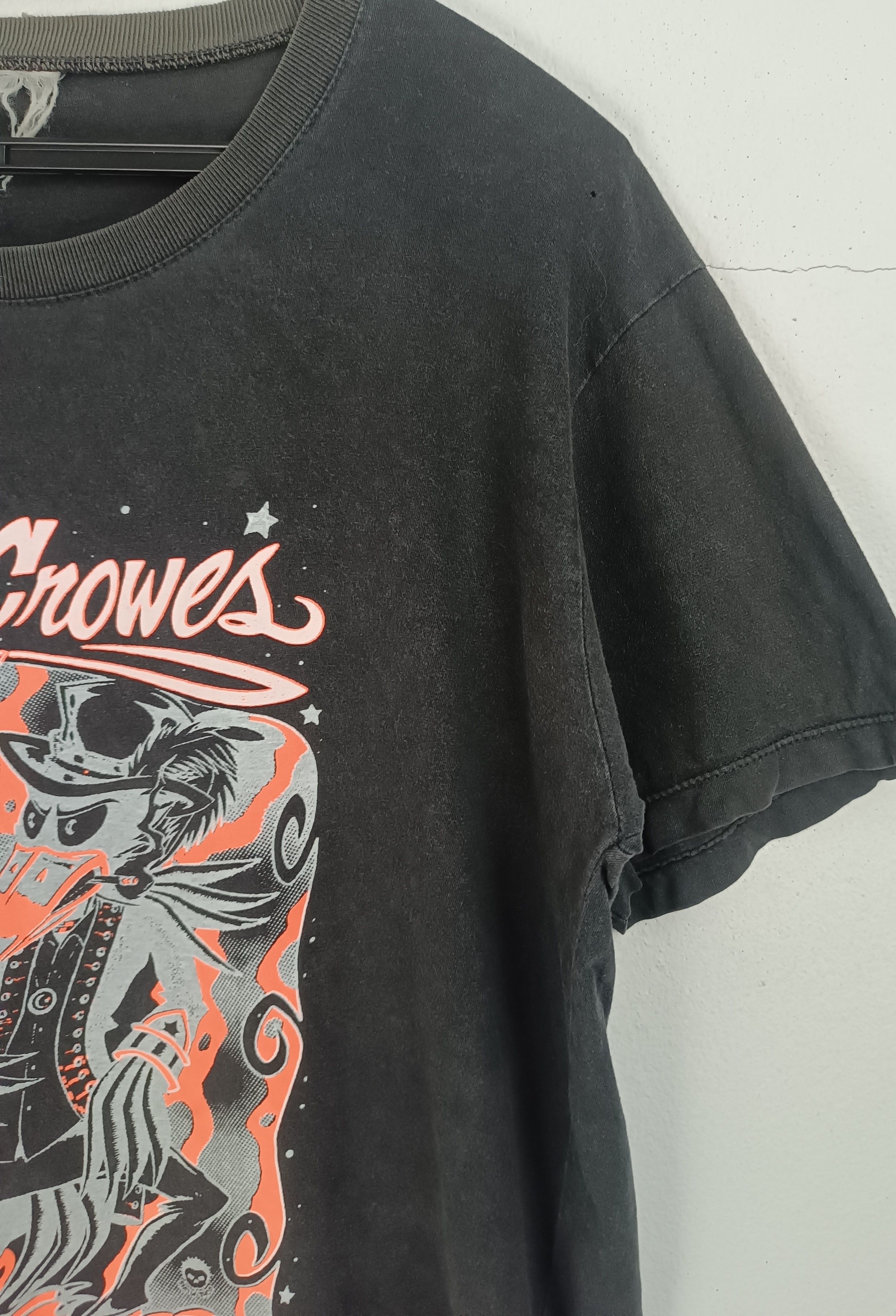 Band Tees THRASHED FADED VINTAGE Y2K THE BLACK CROWES LIVE AEROSMITH Size US M / EU 48-50 / 2 - 6 Thumbnail