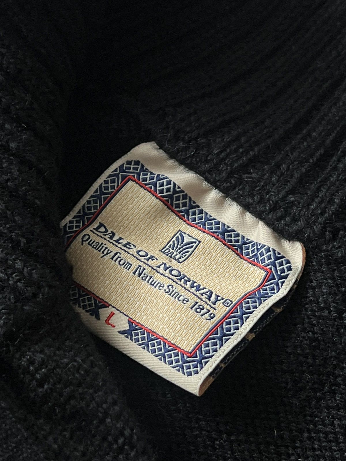 Dale Of Norway ‼️Vintage Dale of Norway 100% Wool Fire Emblem Lampo Sweater‼️ Size US M / EU 48-50 / 2 - 22 Thumbnail