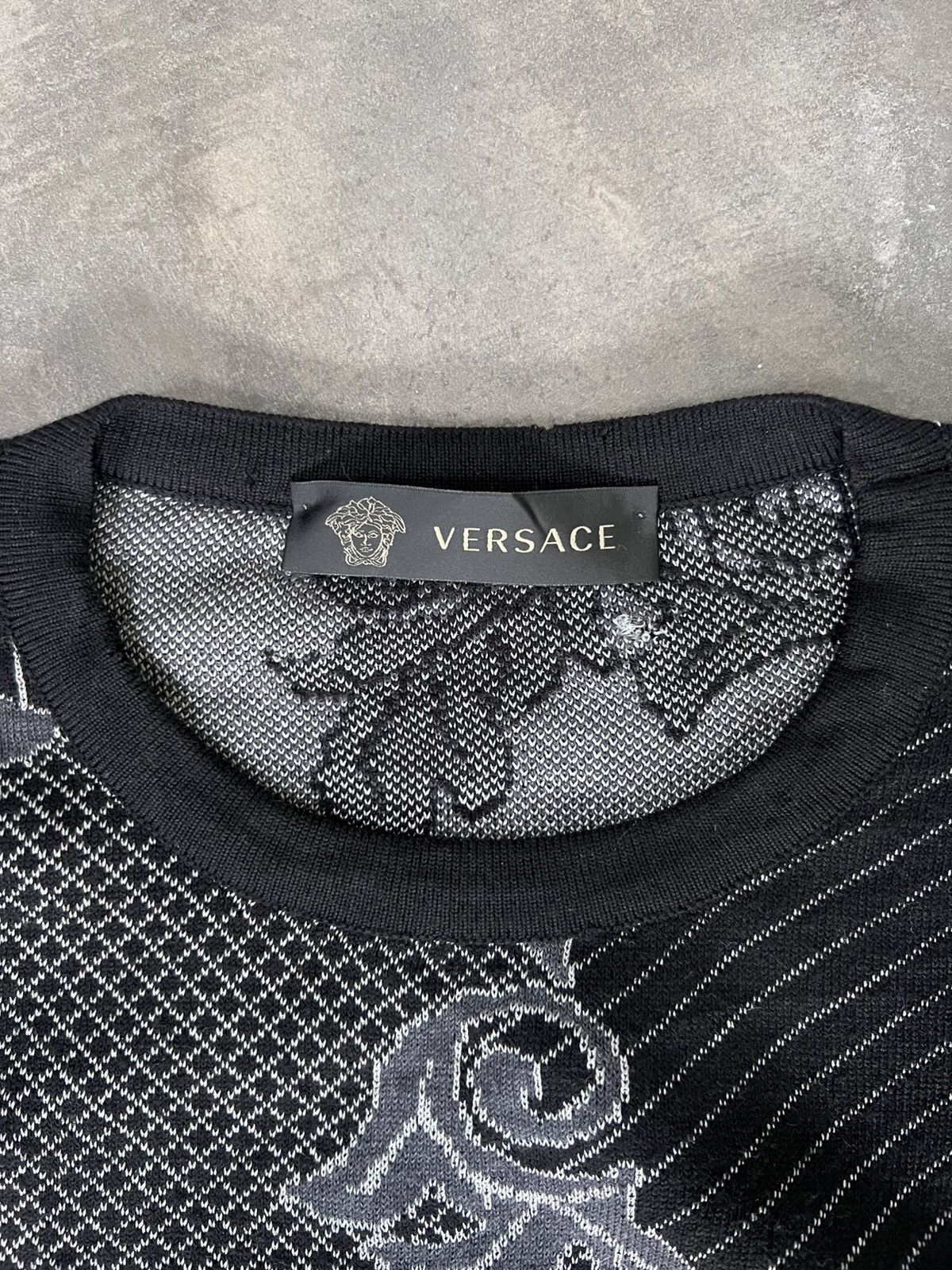 Versace Versace Motif Floral Knitwear Vintage Size US M / EU 48-50 / 2 - 5 Thumbnail
