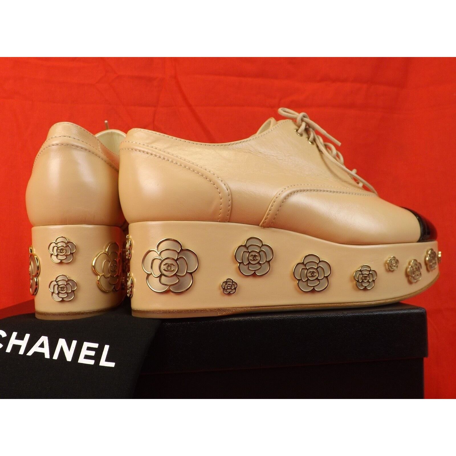 Chanel CHANEL G3172 BEIGE LEATHER CAMELLIA CC PLATFORM OXFORDS 39.5 Size US 9.5 / IT 39.5 - 5 Thumbnail
