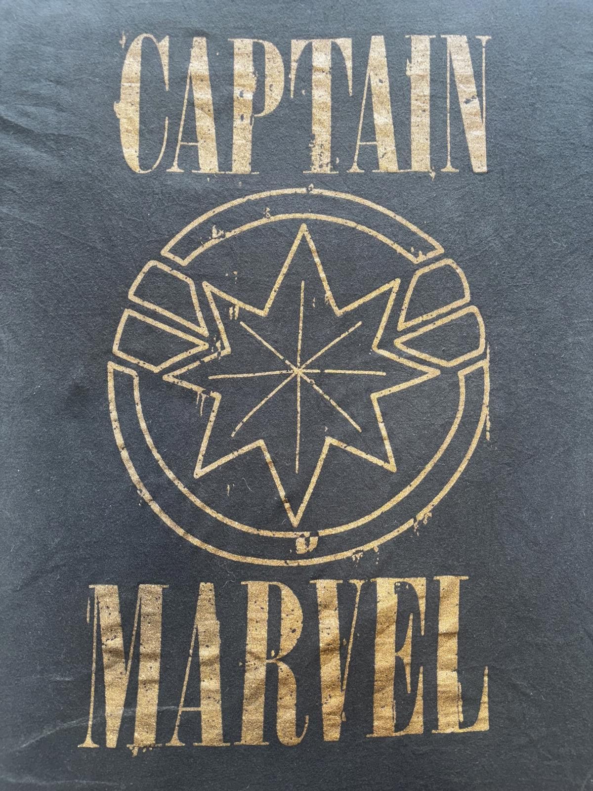 Marvel Comics Vintage Captain Marvel Graphic T-Shirt - XL Size US XL / EU 56 / 4 - 2 Thumbnail