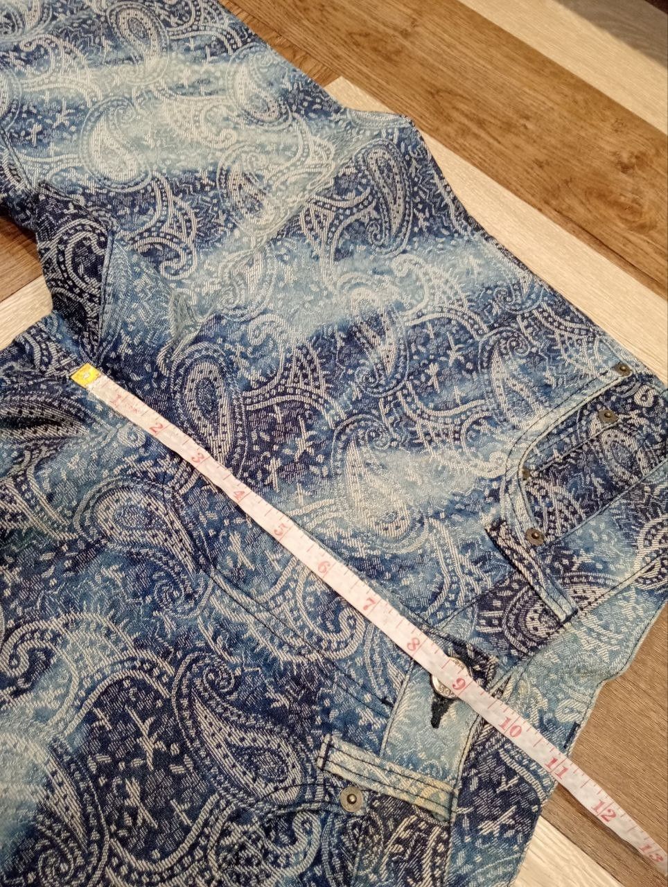 5351 POUR LES HOMMES 5351 POUR LES HOMMES JAPAN BLUE PAISLEY FLARED DENIM PANTS Size US 31 - 15 Thumbnail