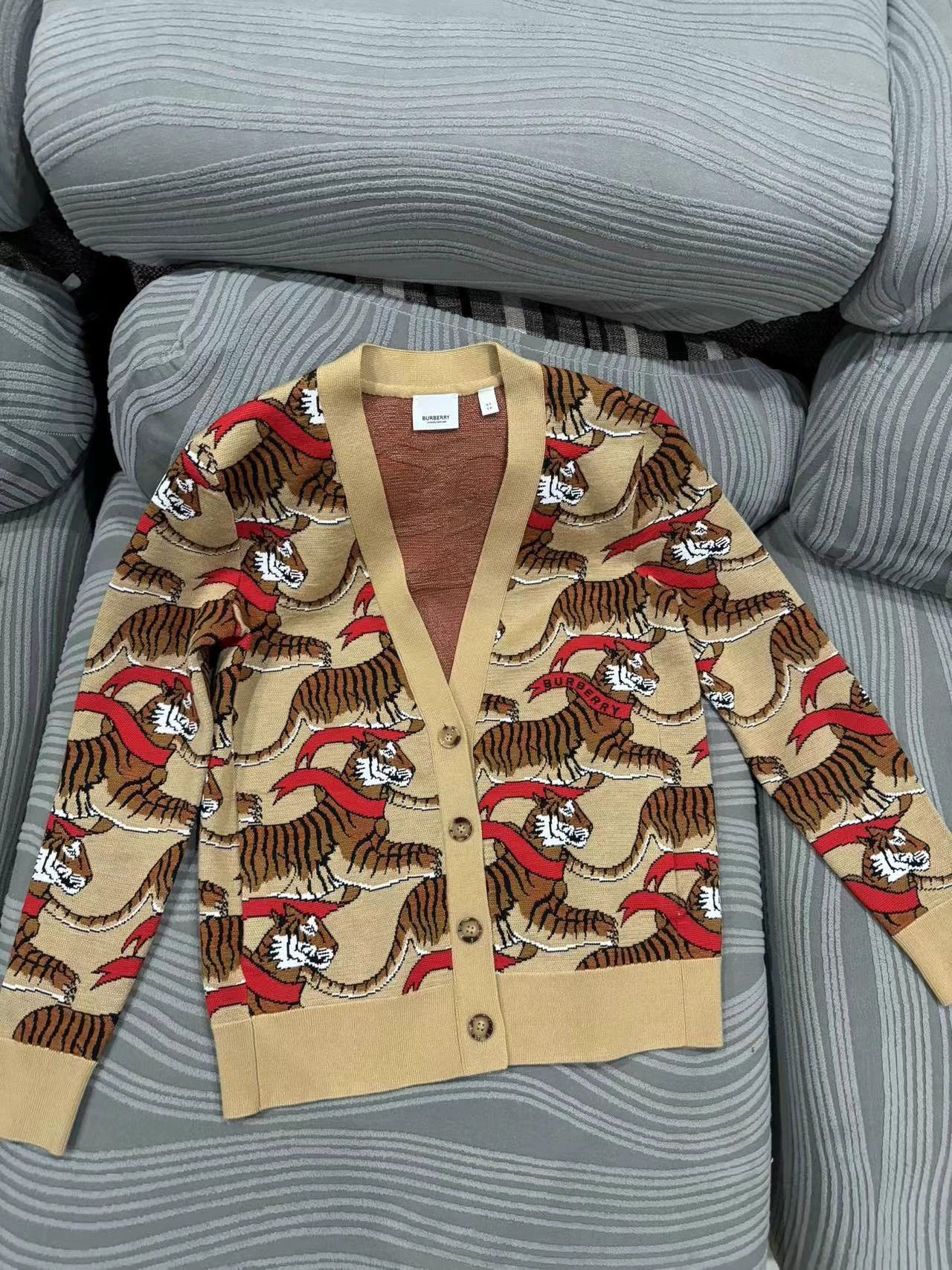 Burberry Burberry Wool Cardigan New Without Tags Size XS / US 0-2 / IT 36-38 - 1 Thumbnail