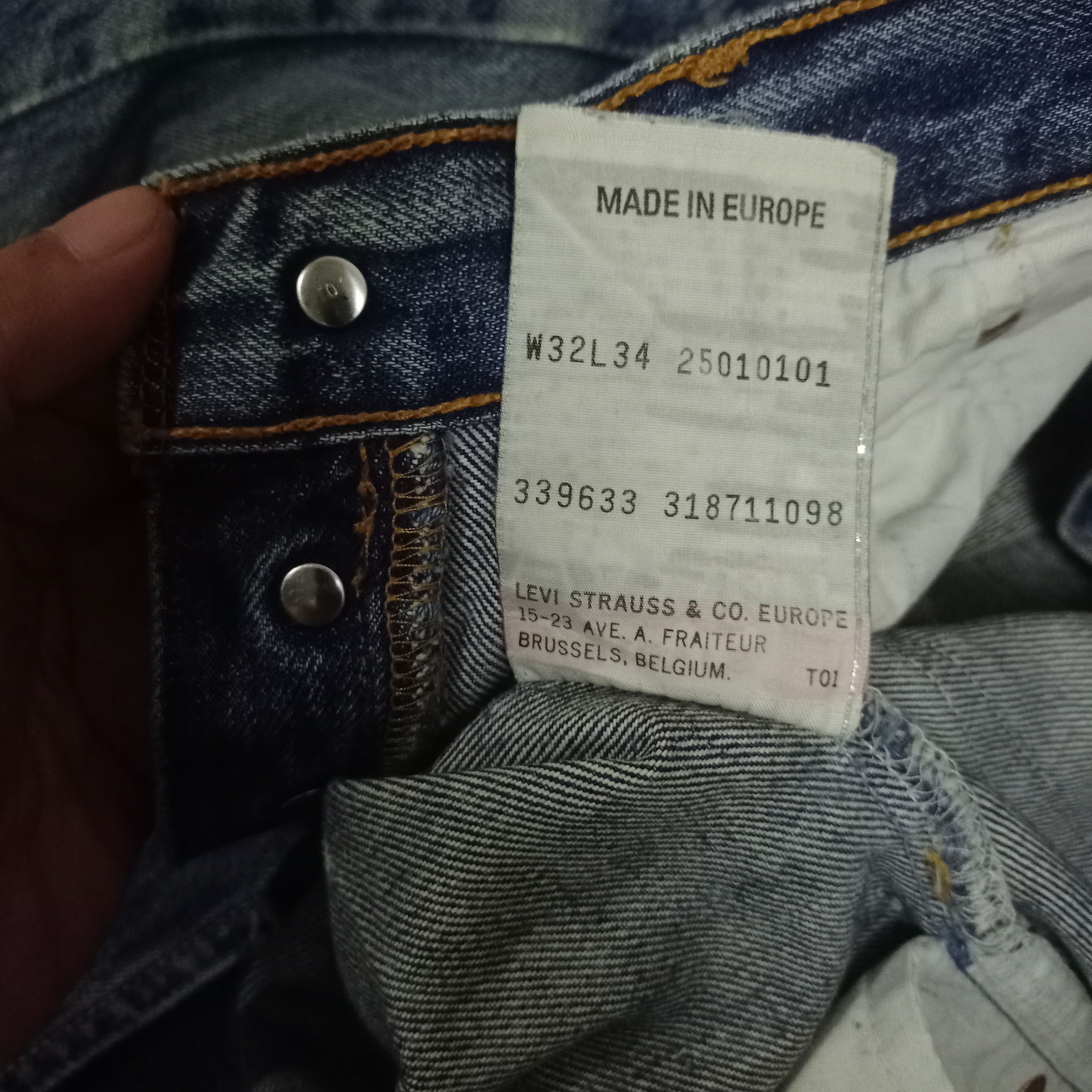 Levi's Europe Vintage 80s Levis 501 Mud Wash Distressed Loose Jeans Size US 31 - 8 Thumbnail