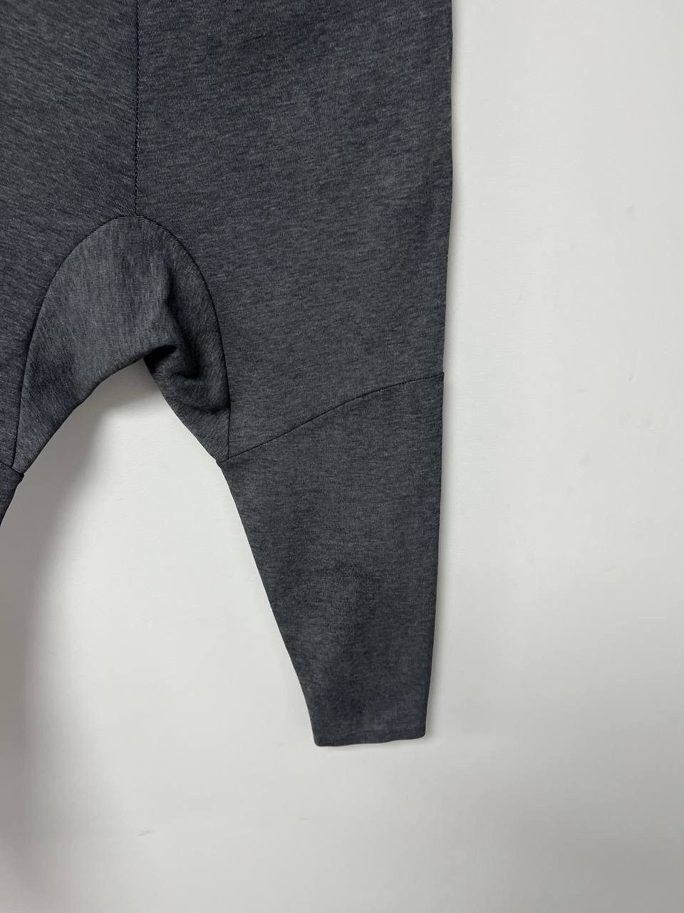 Nike Nike Tech Fleece Pants Gray Joggers Swoosh Activewear Small Size US 30 / EU 46 - 19 Thumbnail