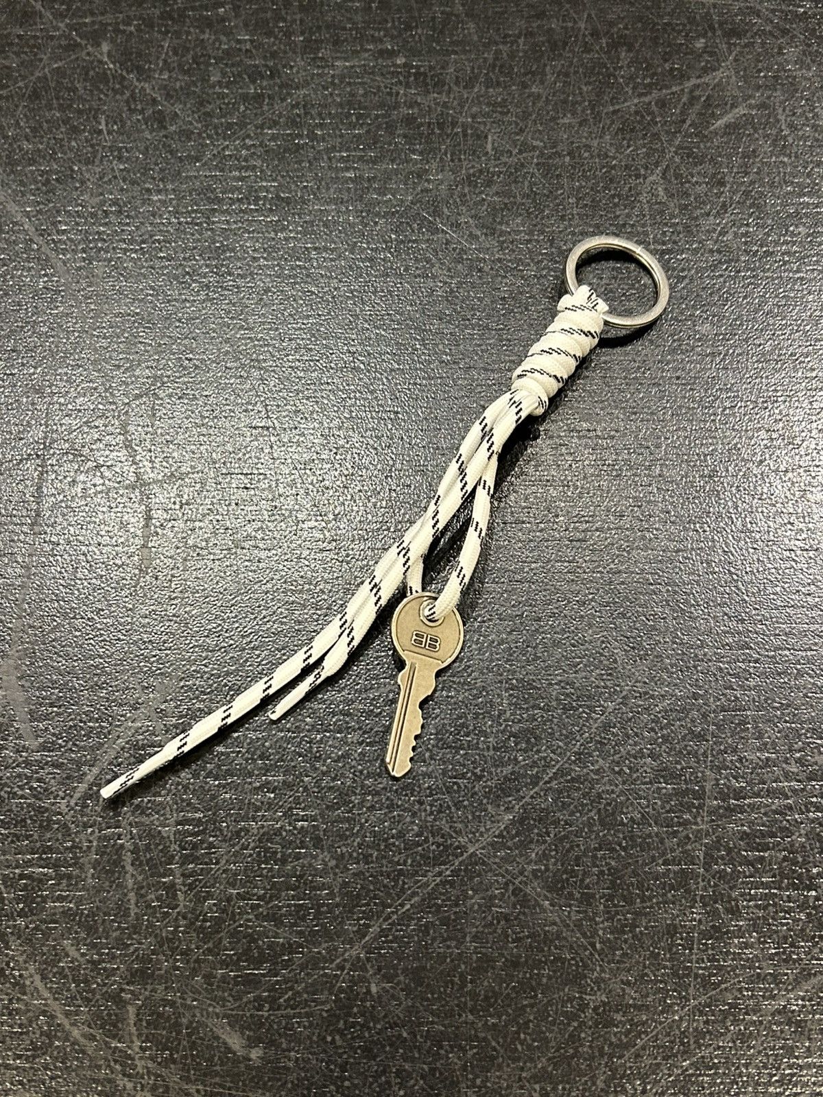 Balenciaga Balenciaga Loop Key Chain Size ONE SIZE - 1 Thumbnail
