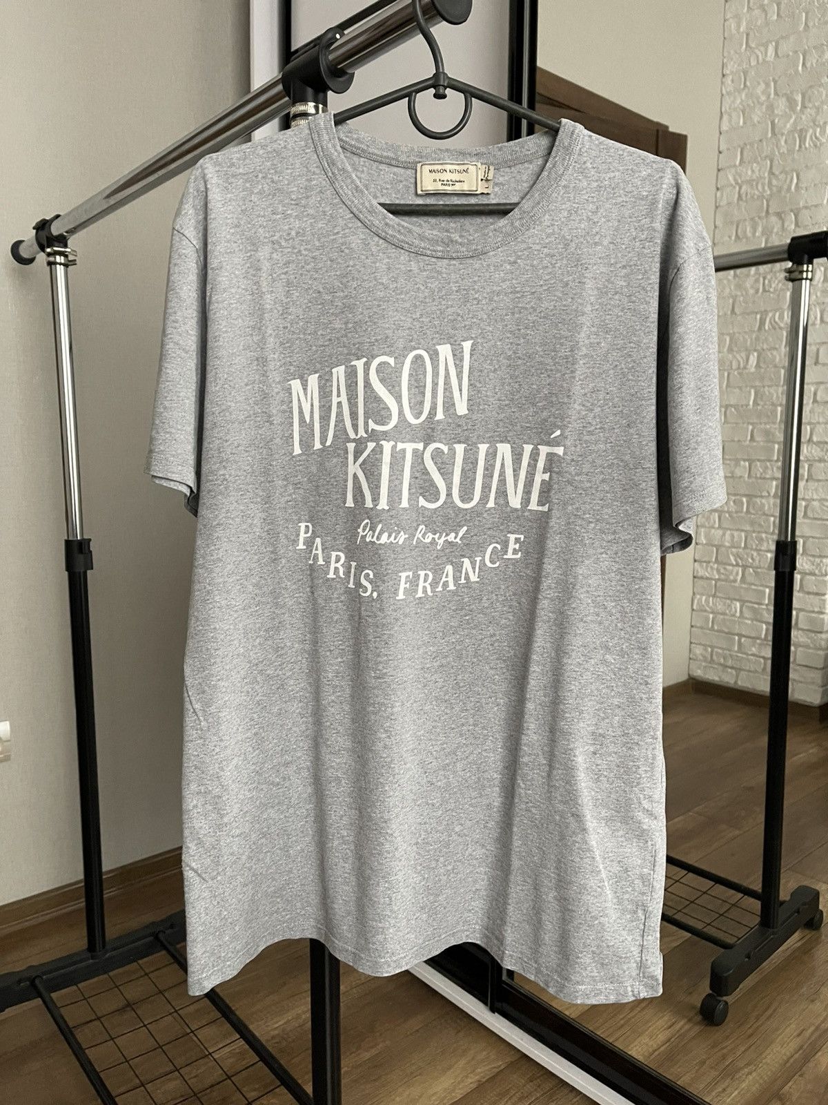 Maison Kitsune Maison Kitsune Paris France Big Logo T-Shirt Tee Size US L / EU 52-54 / 3 - 3 Thumbnail