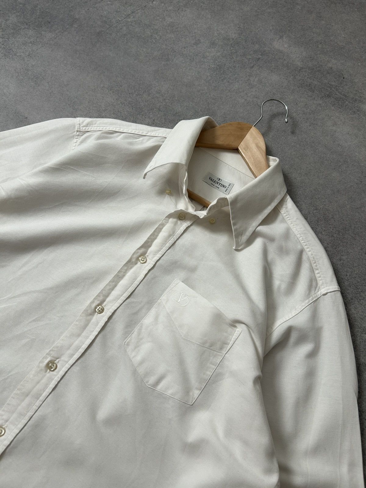 Valentino Valentino Classics Formal button vintage shirt mens Size US L / EU 52-54 / 3 - 3 Thumbnail