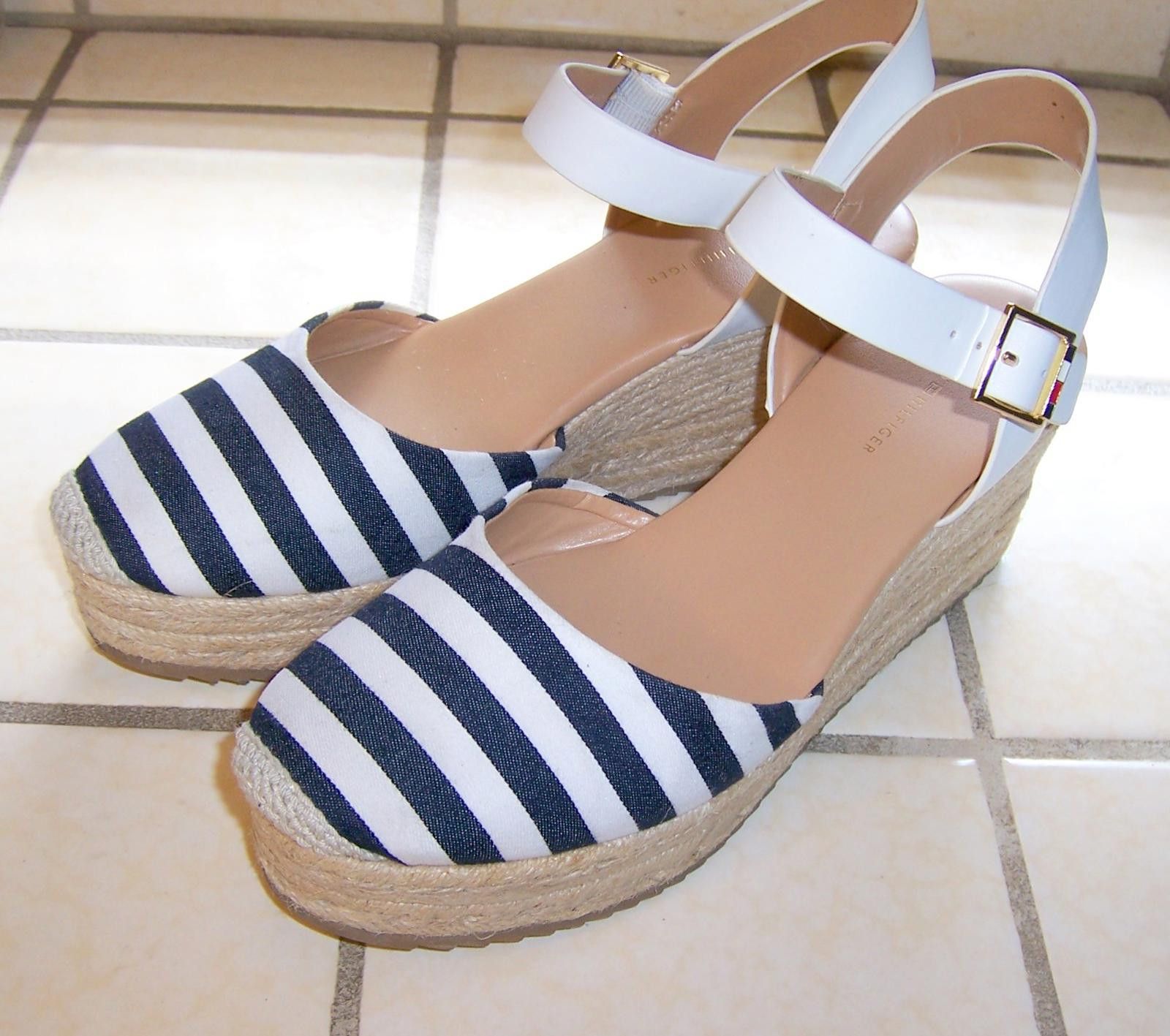 Tommy Hilfiger Tommy Hilfiger Nilsa Women's 7.5 Wedge Sandals Size US 7.5 / IT 37.5 - 1 Thumbnail