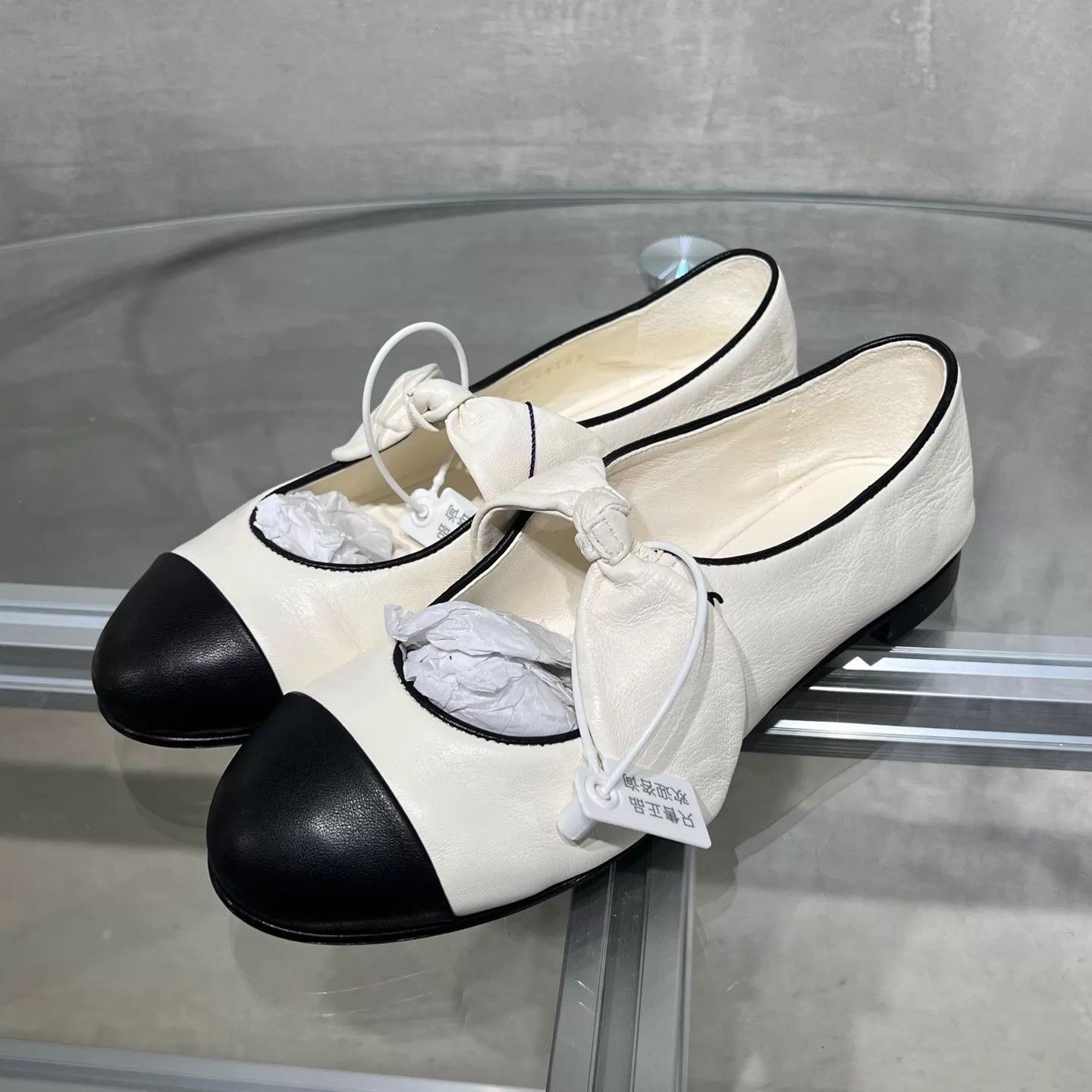 Chanel Chanel 25C Rabbit Ear Mary Jane Shoes Size 38 Size US 7.5 / IT 37.5 - 2 Thumbnail