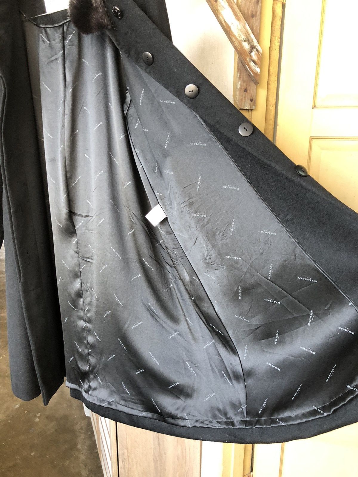 Balmain Authentic Balmain Paris Cashmere Distressed Long Coat Size L / US 10 / IT 46 - 16 Thumbnail