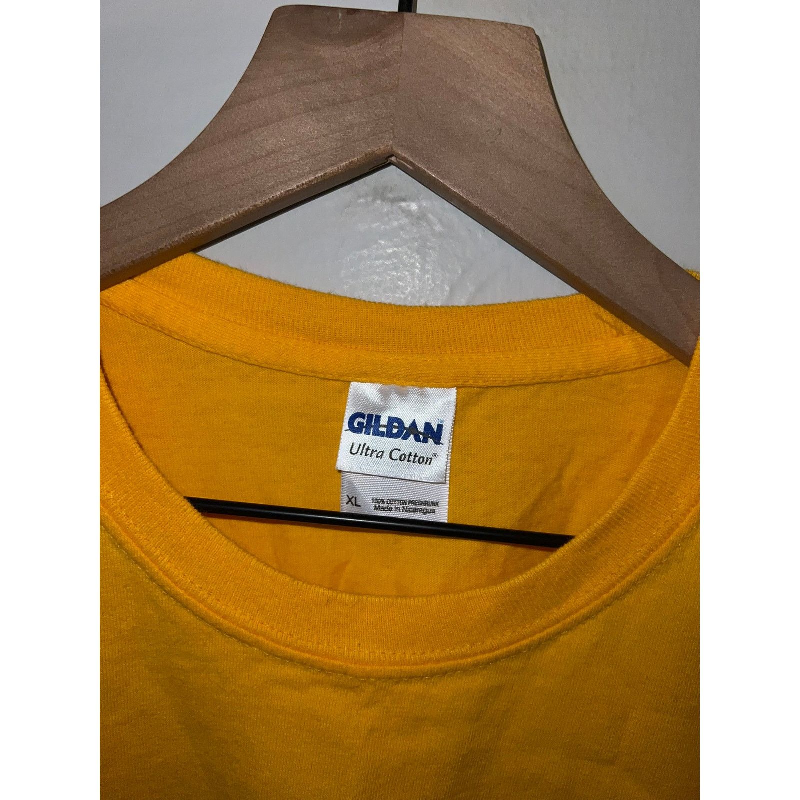 Gildan Vintage Gold Medal Shirt Challenge Stuttgart Germany Tee XL Size US XL / EU 56 / 4 - 4 Thumbnail