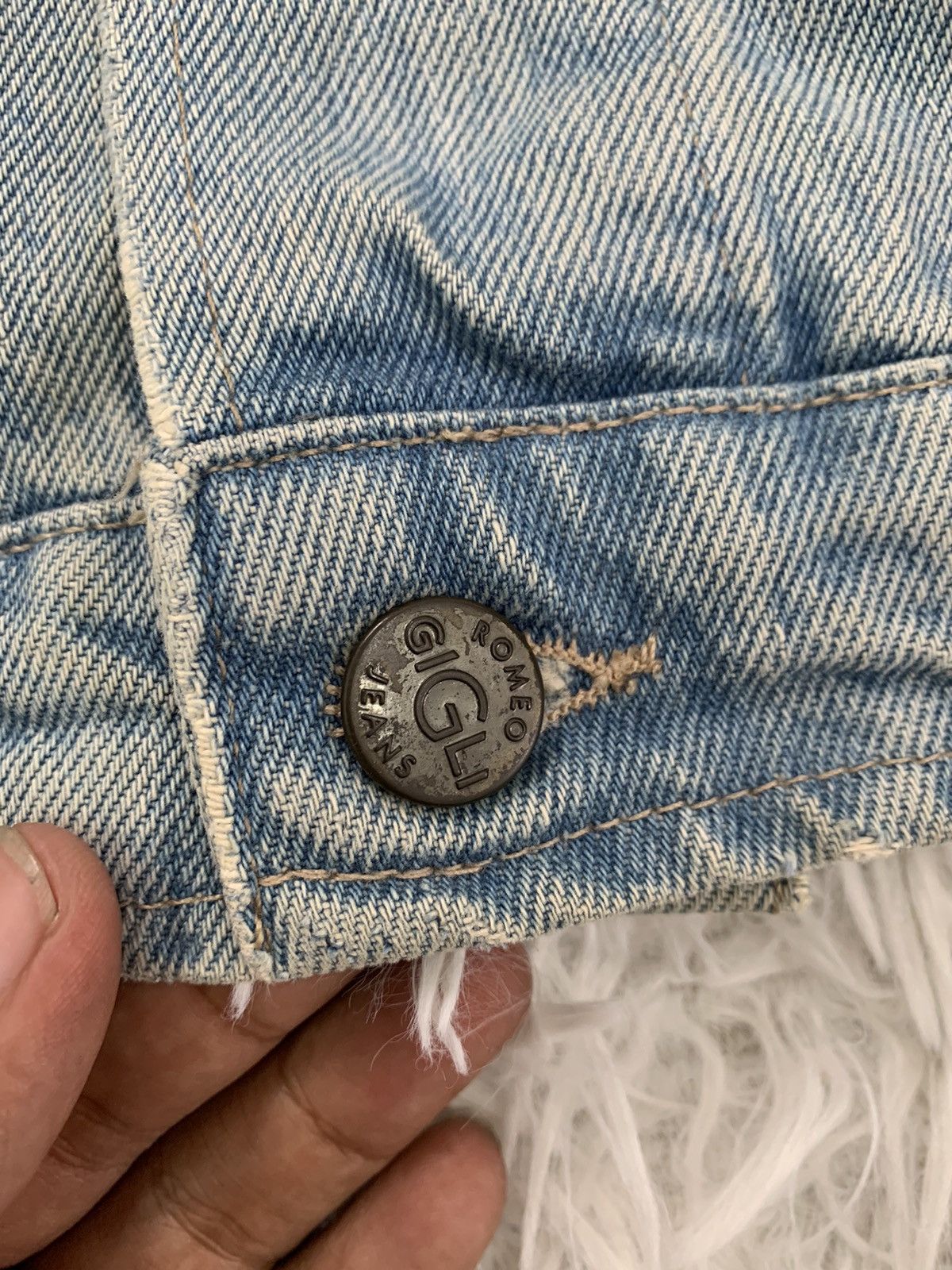 Romeo Gigli × Vintage Vintage Romeo Gigli Denim Jacket Made in Italy Size US S / EU 44-46 / 1 - 6 Thumbnail