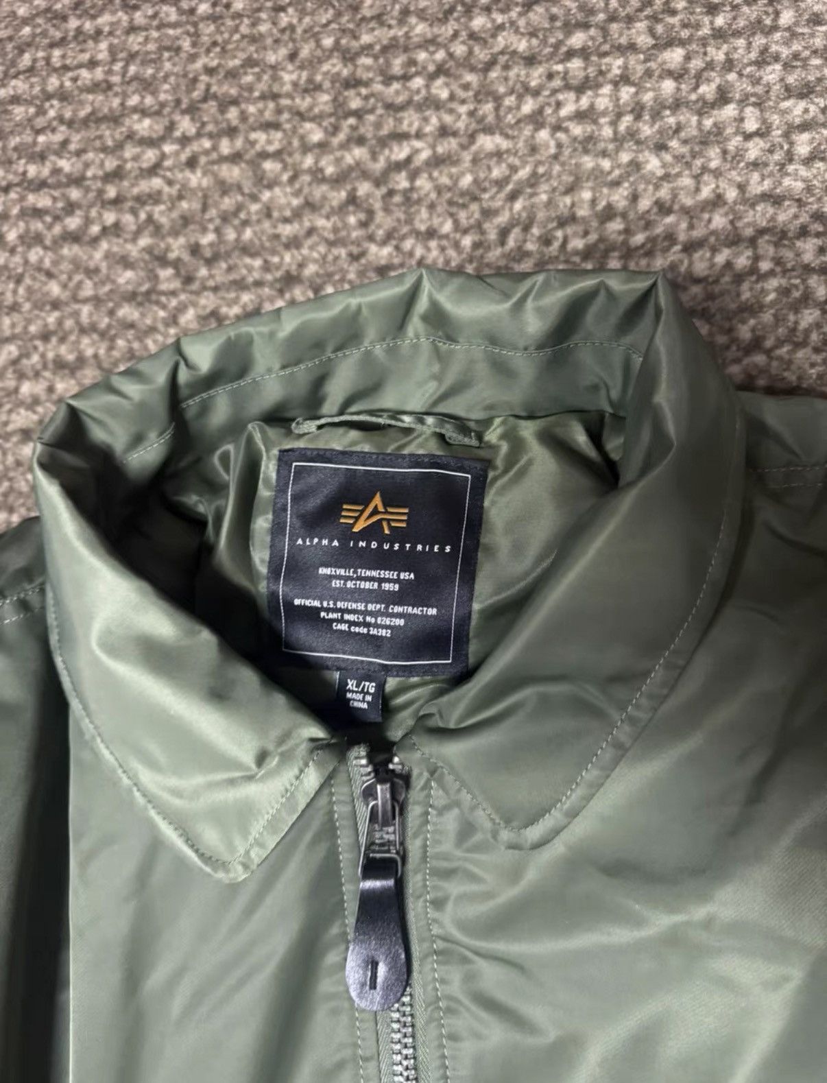 Alpha Industries Alpha Industries B-15 Bomber Jacket Size US XL / EU 56 / 4 - 5 Thumbnail