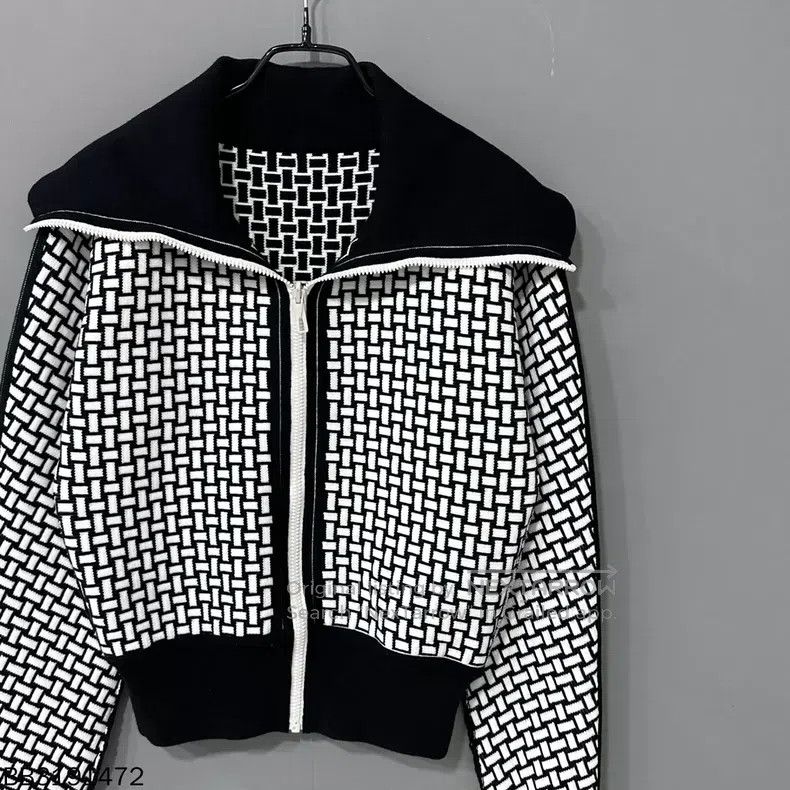 Hermes Hermes Black and White Printed Collar Zip-up Jacket Size XXS / US 00 / IT 34 - 5 Thumbnail