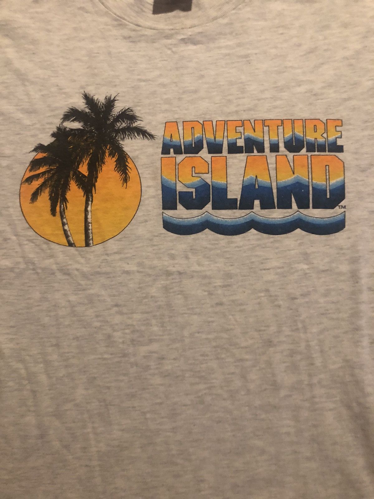 Vintage Vintage 90s “Adventure Island” T Shirt S/L Size US L / EU 52-54 / 3 - 2 Thumbnail