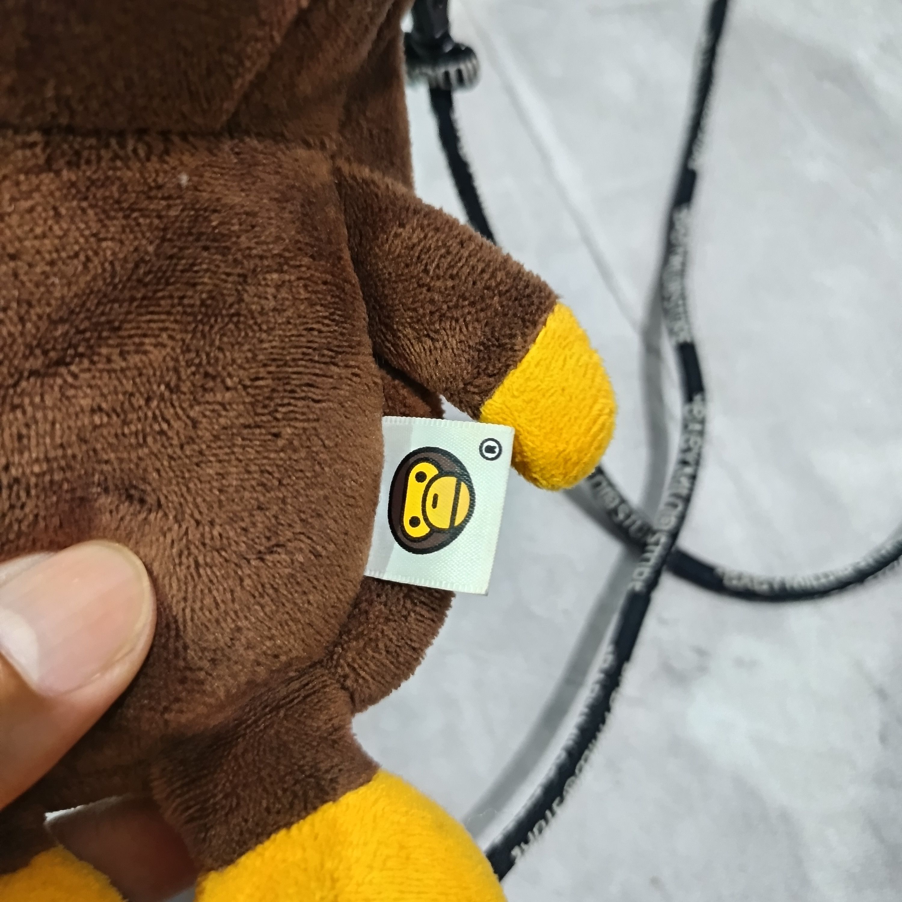 Bape Bathing Ape Baby Milo Handphone Sling Bag Size ONE SIZE - 4 Thumbnail