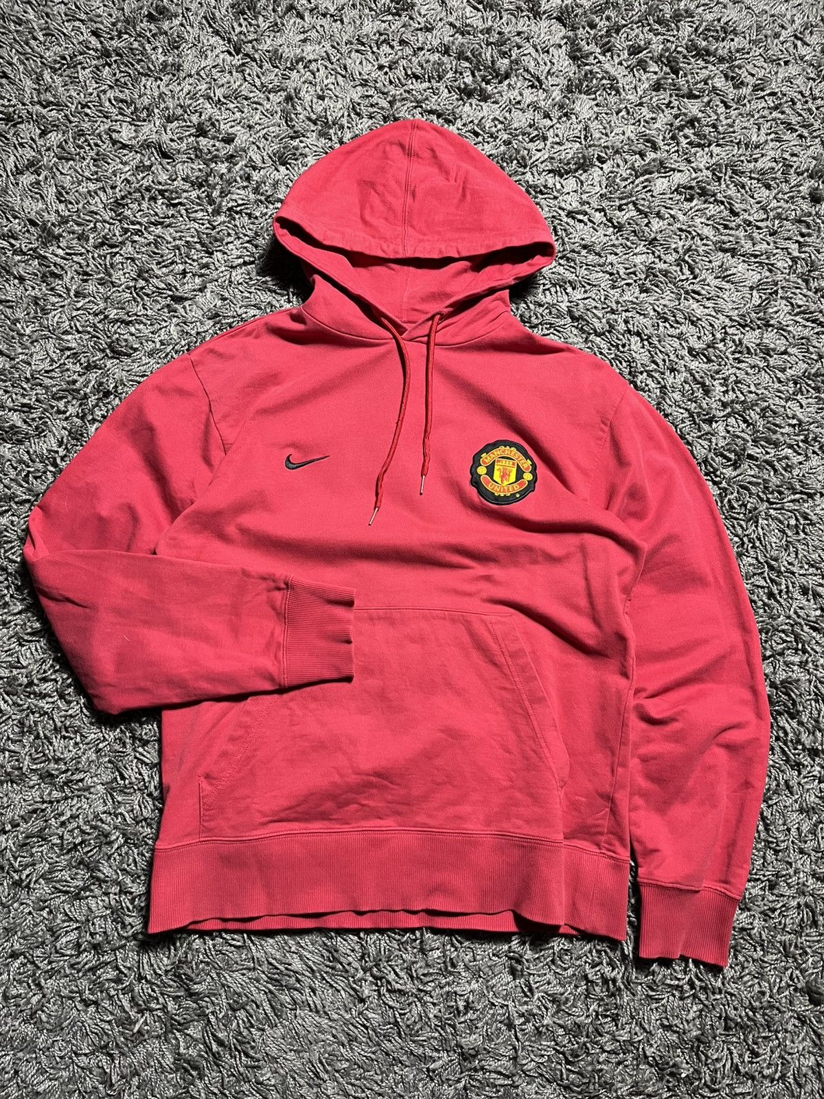 Nike Y2K NIKE MANCHESTER UNITED COTTON FOOTBALL HOODIE ADULT M Size US M / EU 48-50 / 2 - 1 Thumbnail