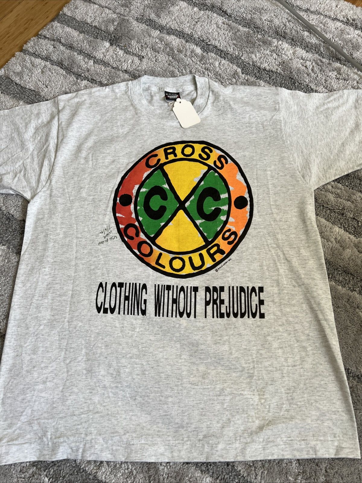 Super Rare vintage cross colours t shit