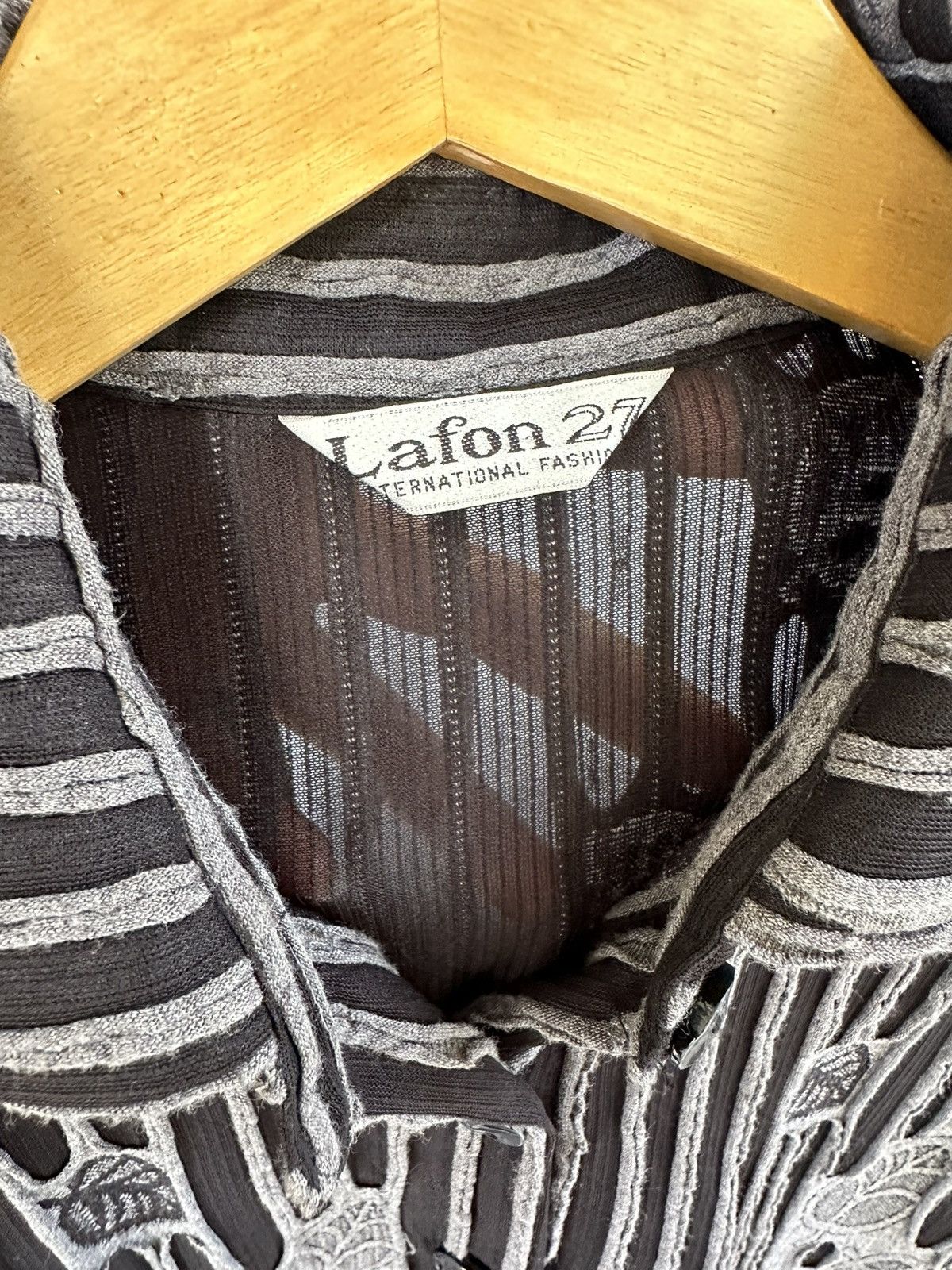 20471120 × Japanese Brand LAFON 27 JAPAN TRANSPARAN SHIRT LGB SICK STYLED Size US M / EU 48-50 / 2 - 6 Thumbnail
