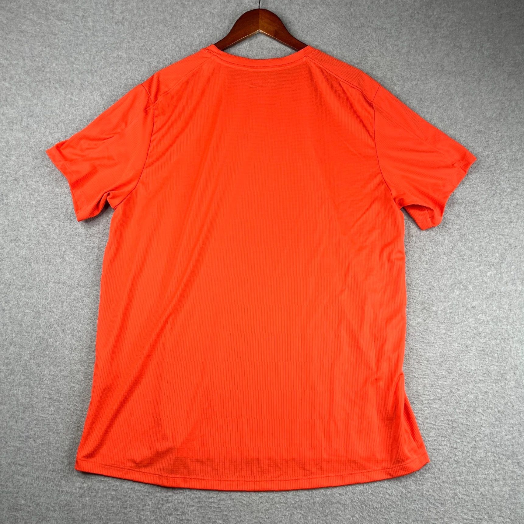 Under Armour VINTAGE not applicable; Under Armour HeatGear Gym Shirt 2XL Orange Black print Stretch Lightweight mens Size US XXL / EU 58 / 5 - 5 Thumbnail