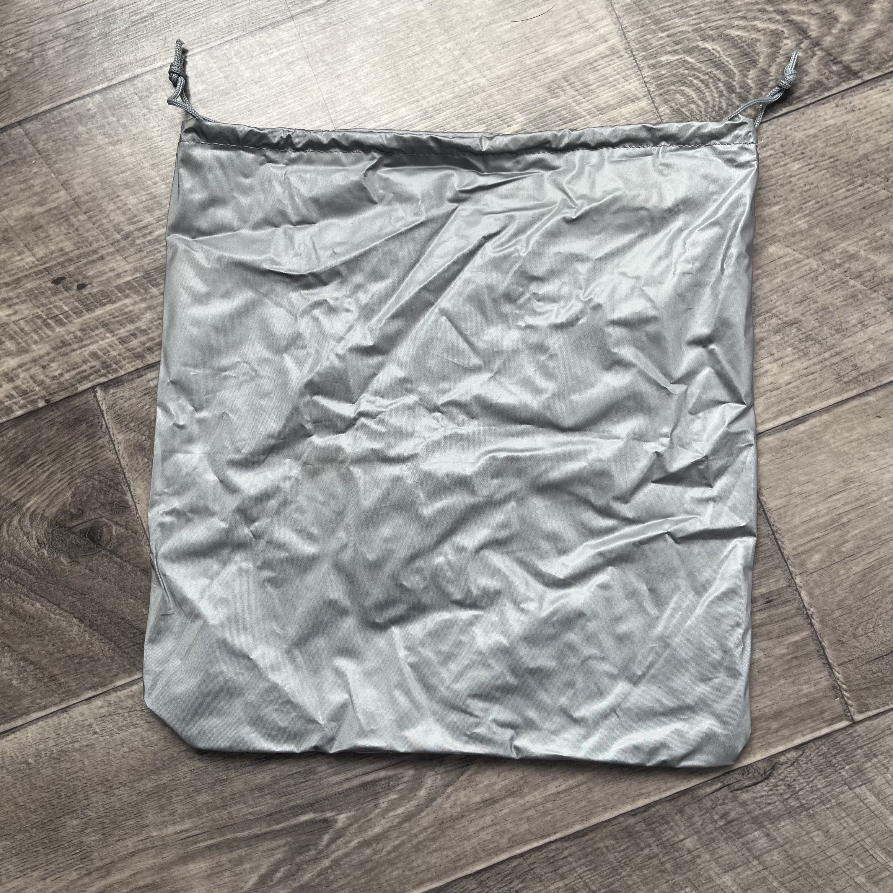 Prada Prada Shoe Bag Dust Protector Cloth Vintage Italy Grey Red Size ONE SIZE - 5 Thumbnail