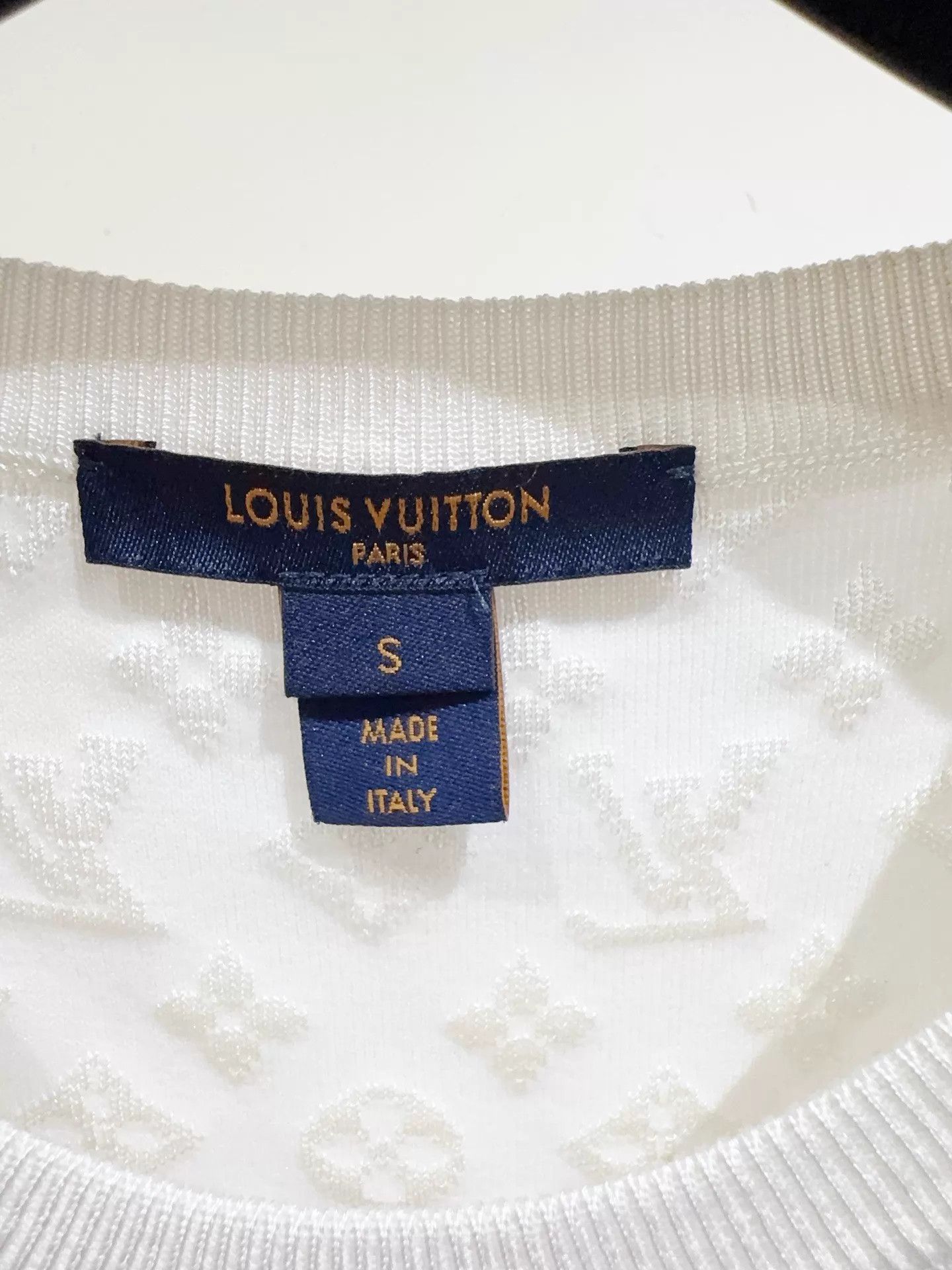 Louis Vuitton Lv All Over Logo Short Sleeve Tee S 98 New Size US S / EU 44-46 / 1 - 3 Thumbnail