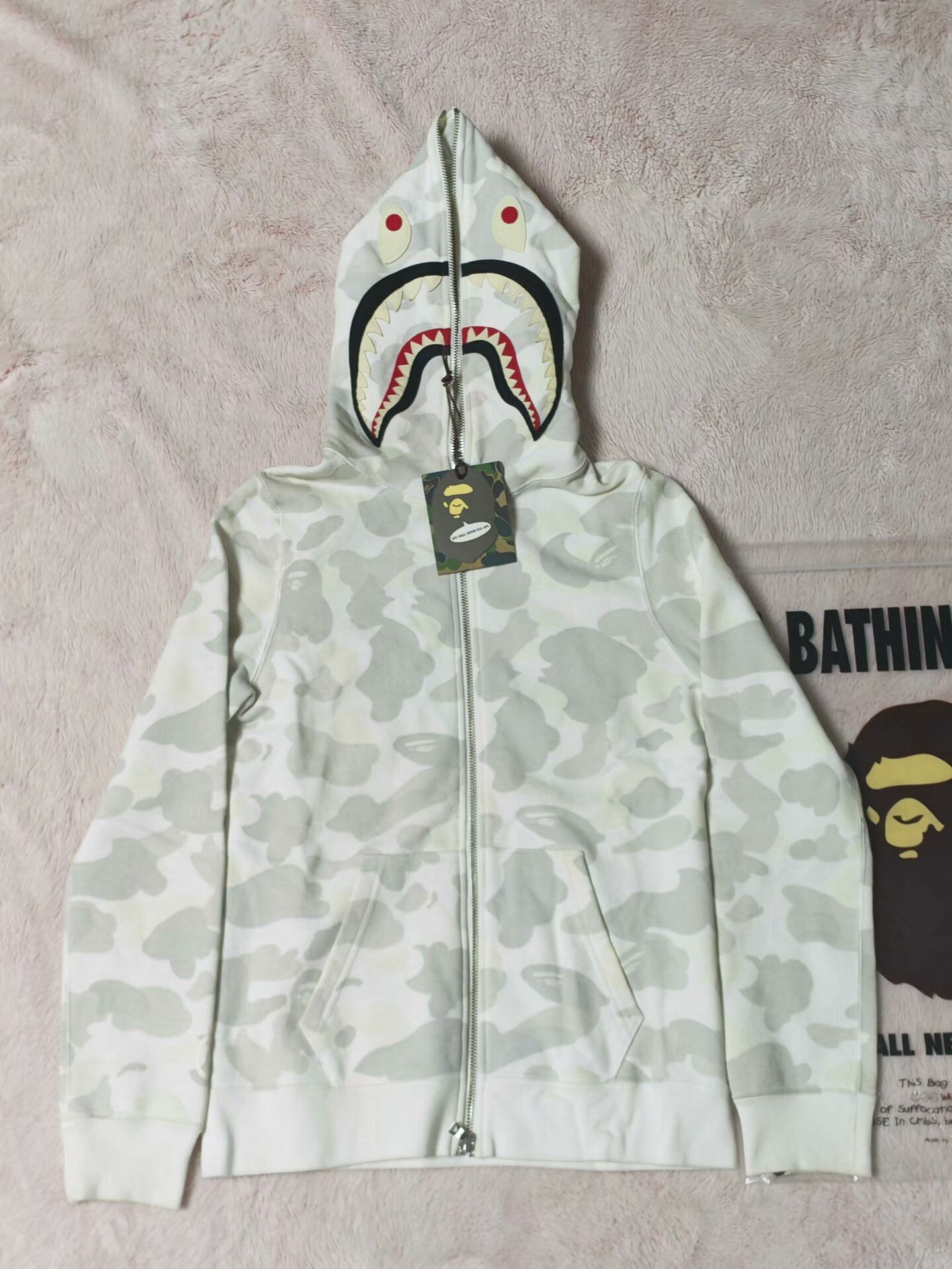 Bape Bape White Light Jacket S Men Size US S / EU 44-46 / 1 - 1 Thumbnail