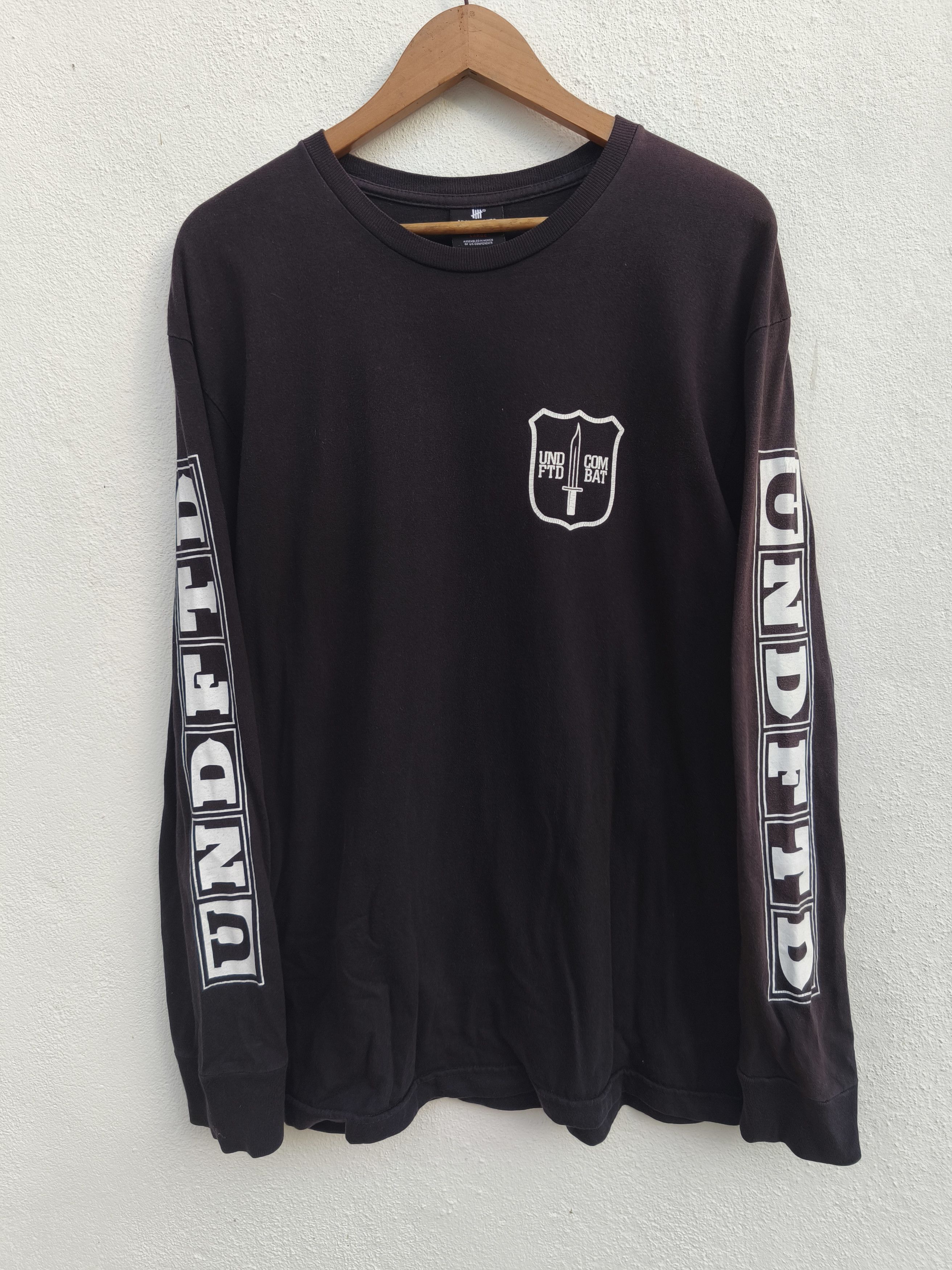 Undefeated Sun Faded Undefeated t shirt long sleeve Size US L / EU 52-54 / 3 - 3 Thumbnail
