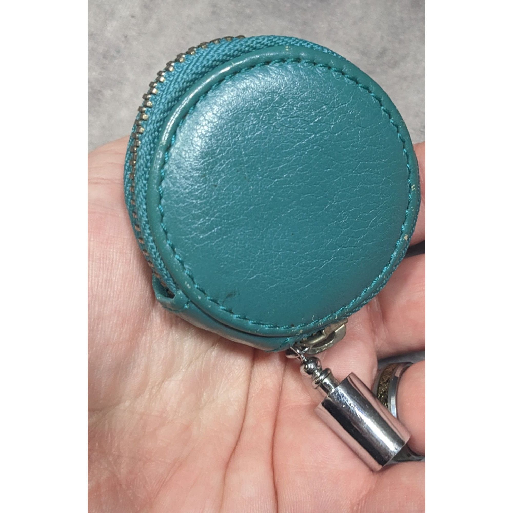Other Vintage Penhaligon's Of London Round Blue Zipper Coin Purse Size ONE SIZE - 7 Thumbnail