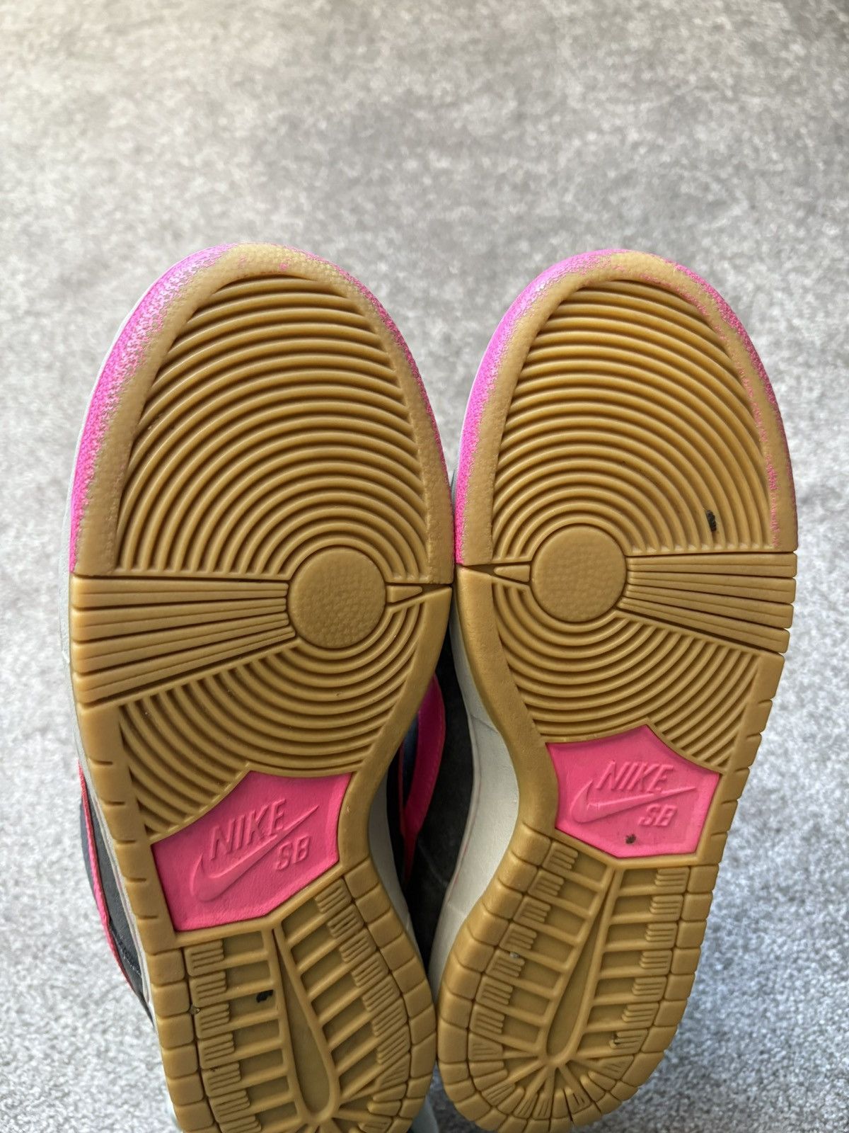 Nike Nike Disposable Dunk Low 2014 Trainers Size US 9 / EU 42 - 10 Thumbnail