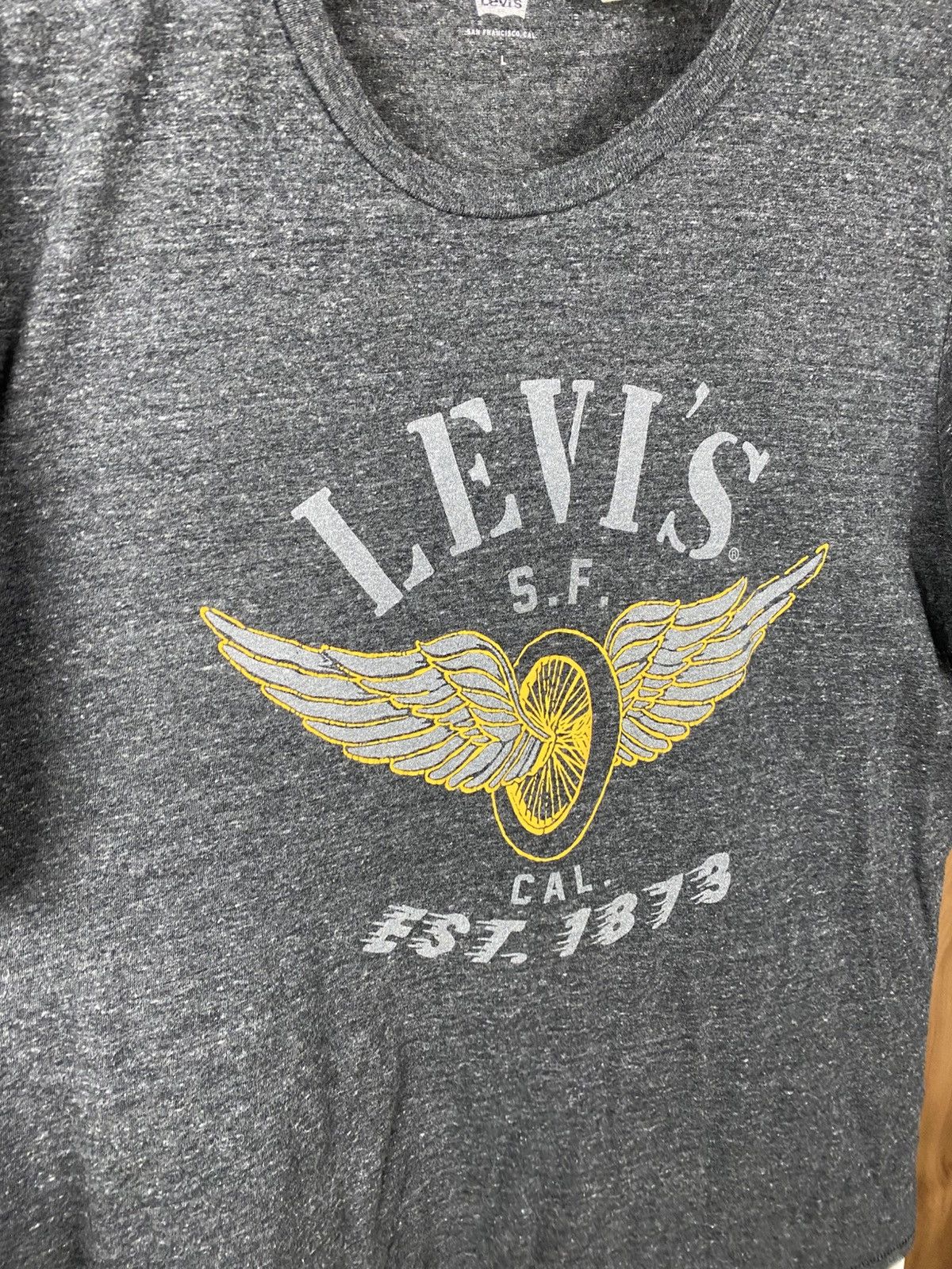 Levi's 🎠T-Shirt Levi’s Cal Est 1873 Art Tee🎠 Size US L / EU 52-54 / 3 - 2 Thumbnail