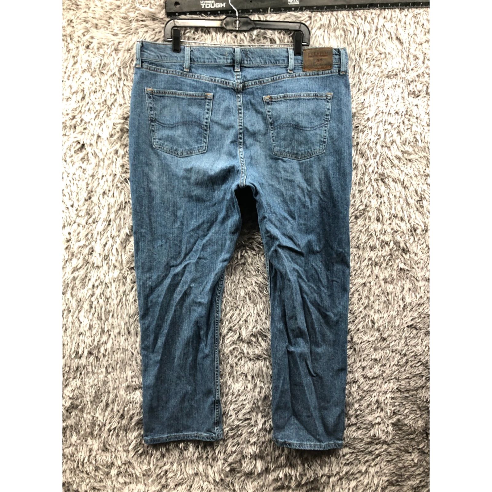 Lee Lee Jeans Mens Size 42x30 Straight Leg Mid Rise Medium Wash Blue Denim Jeans Regular 42in Inseam 5-Pocket Denim Blue Lee Size US 42 / EU 58 - 5 Thumbnail