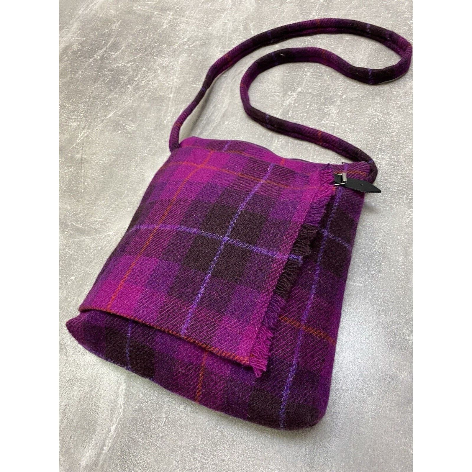 Harris Tweed × Vintage Harris Tweed Avant Garde Wool Vintage Pink Shoulders Bag Size ONE SIZE - 14 Thumbnail