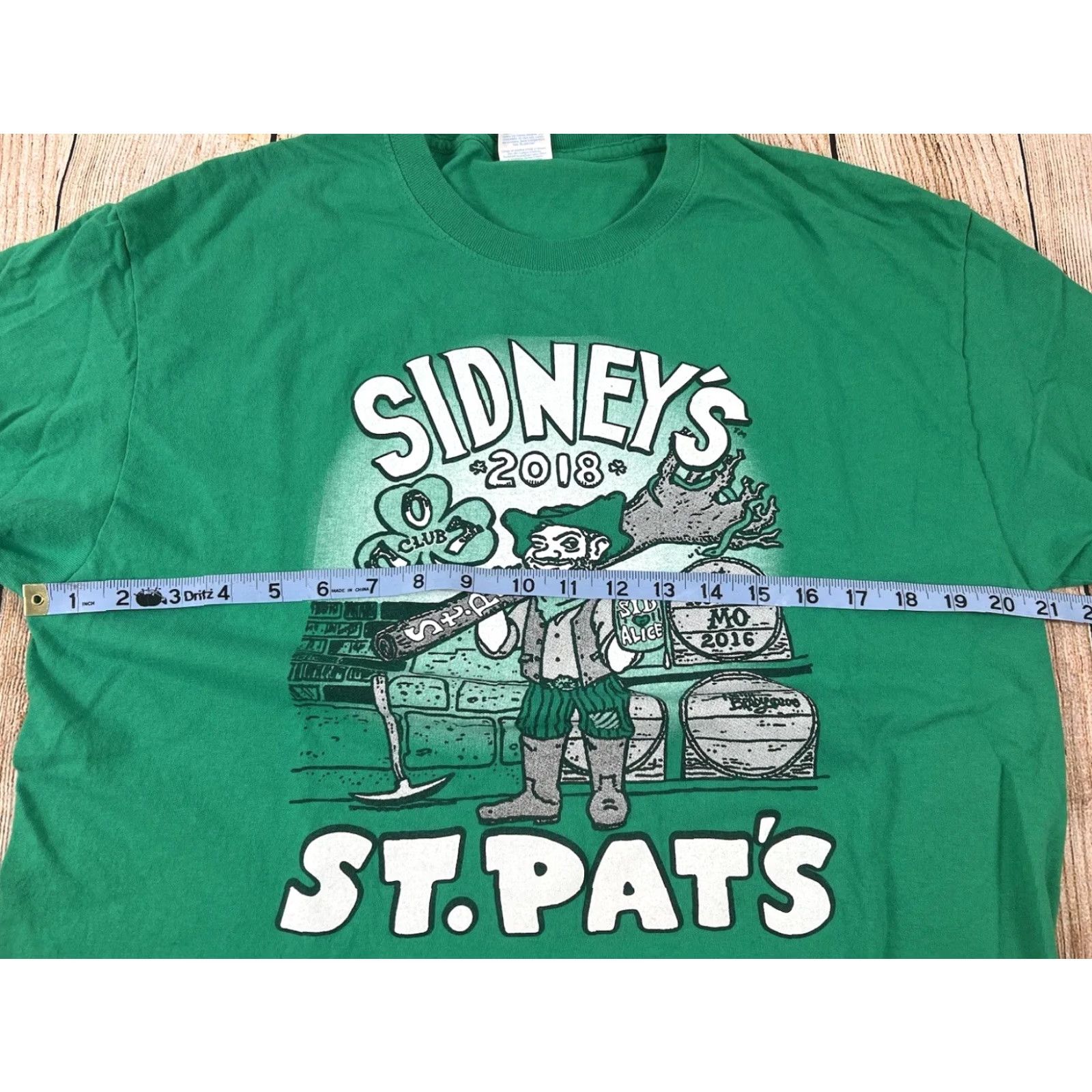 Port & Company VINTAGE Rolla Missouri Sidneys St Pats Patricks T Shirt Green 2018 Large Unisex Adults L Size Mens Womens Boys Girls Size US L / EU 52-54 / 3 - 5 Thumbnail