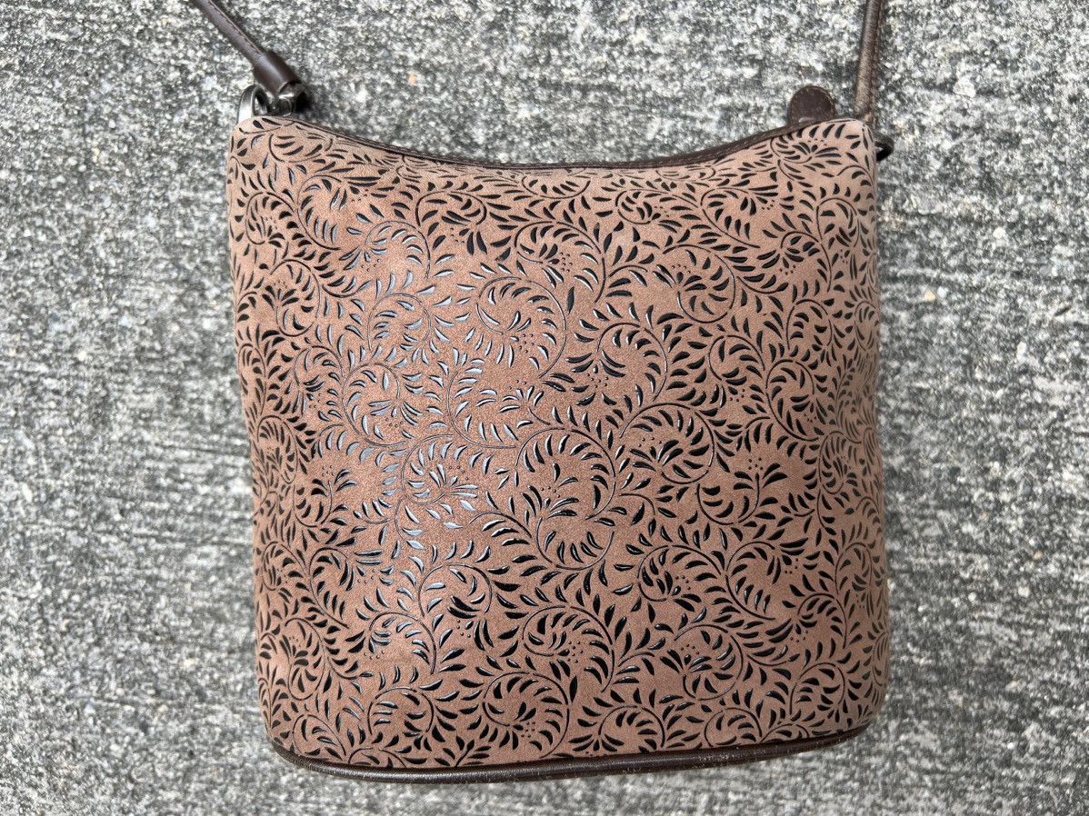 Leather Vintage INDENYA Japan Patina Leather Sling Bag Size ONE SIZE - 11 Thumbnail