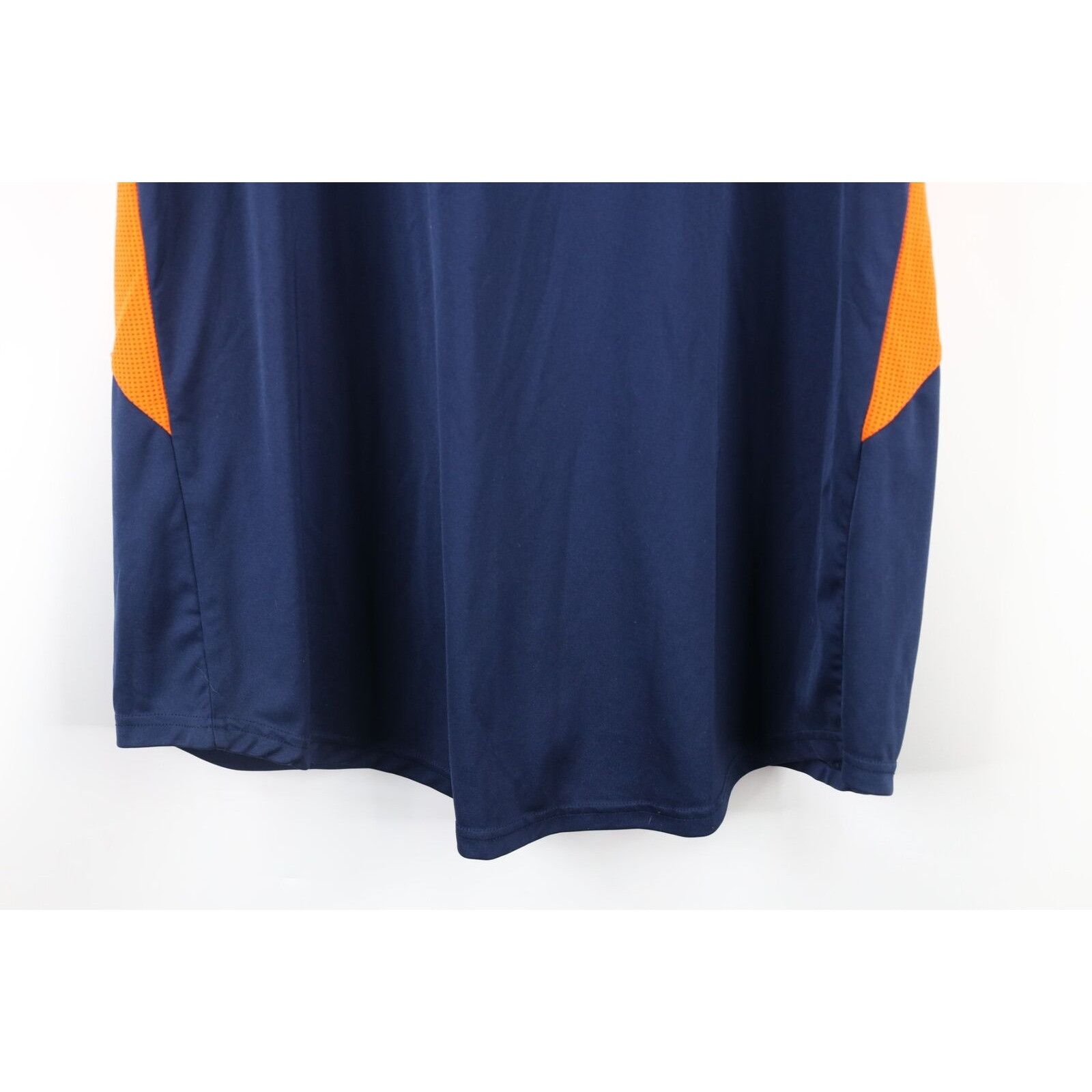 Vintage Vintage Distressed Spell Out Detroit Tigers Baseball Jersey Size US XL / EU 56 / 4 - 13 Thumbnail