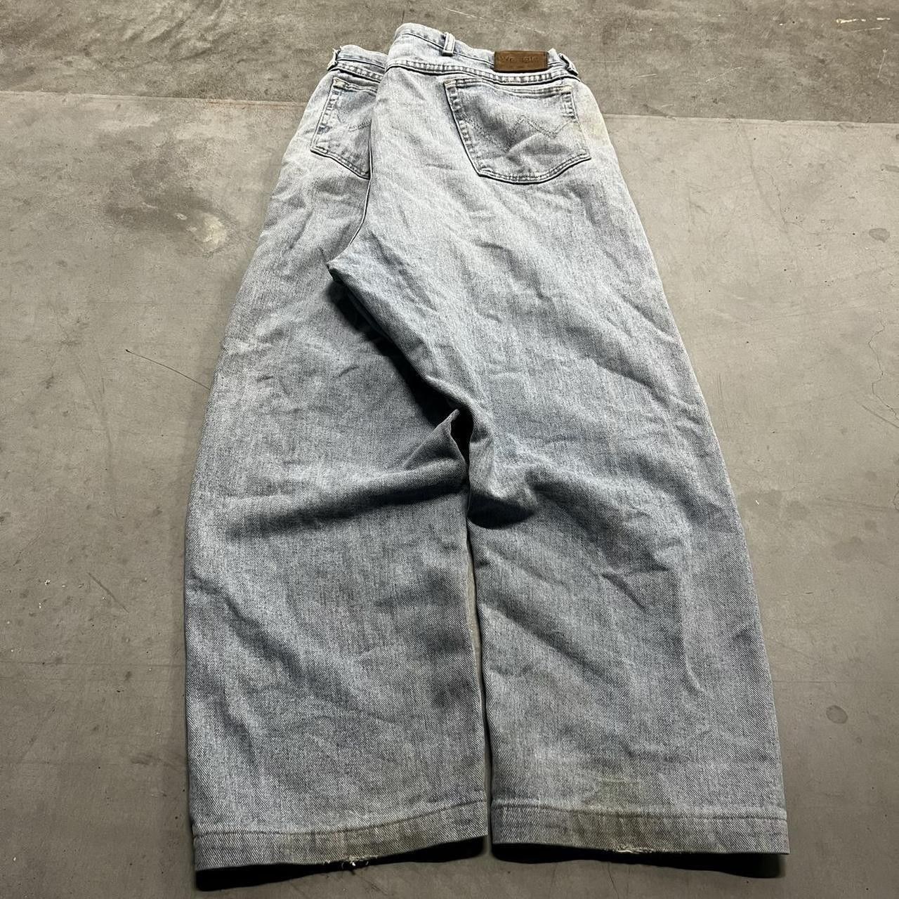Vintage Vintage Y2K/2000s Baggy Skater Style Light Wash Denim Jeans! Size US 43 - 6 Thumbnail