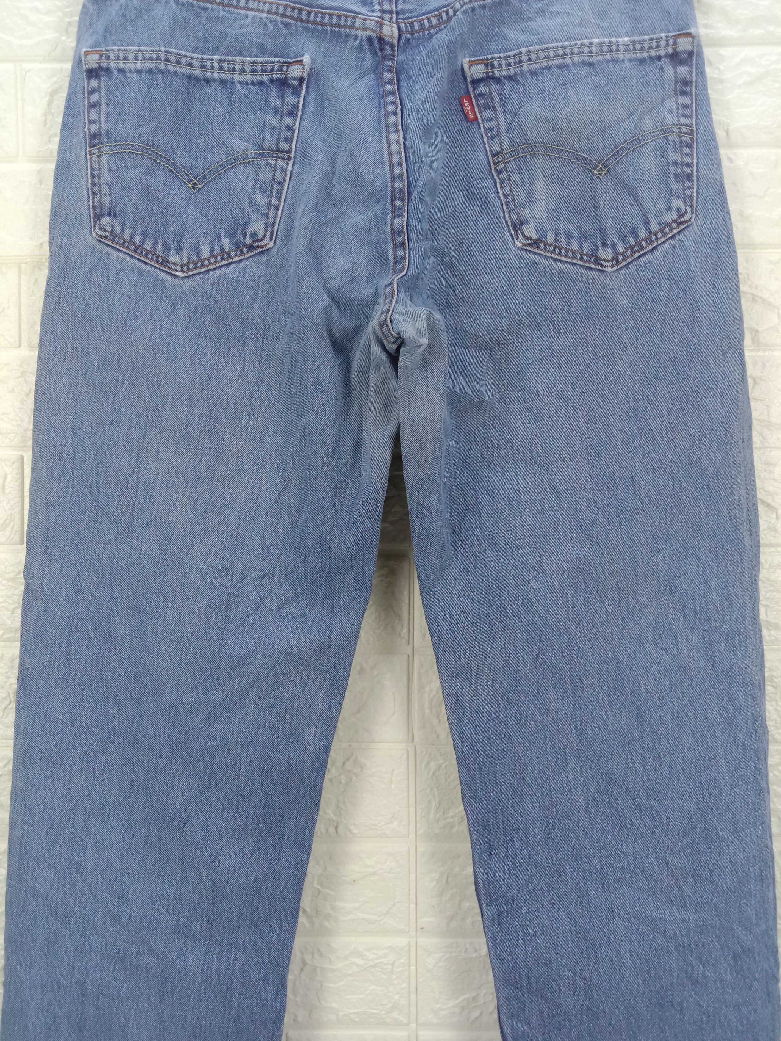 Levi's Vintage Levi's 550 Jeans Blue Wash Relaxed Fit Denim Size US 33 - 7 Thumbnail